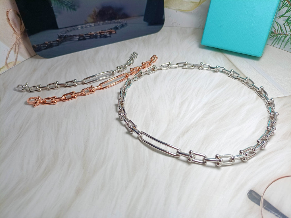 HARDWARE LONG CHAIN BRACELET