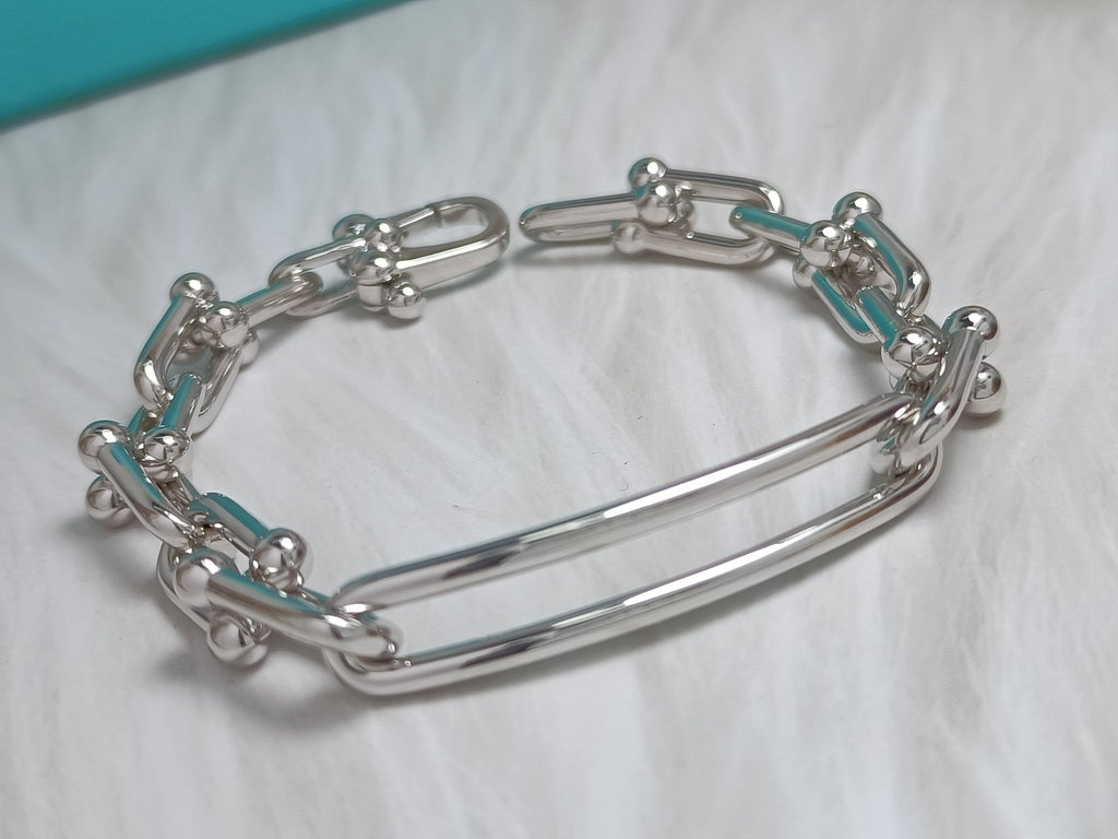 HARDWARE LONG CHAIN BRACELET
