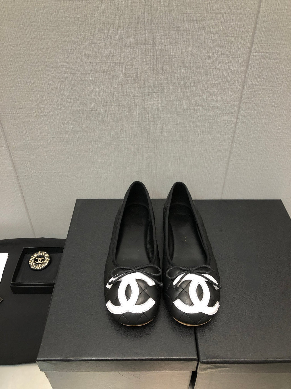 CAMBON BALLET FLAT BLACK WHITE LAMBSKIN