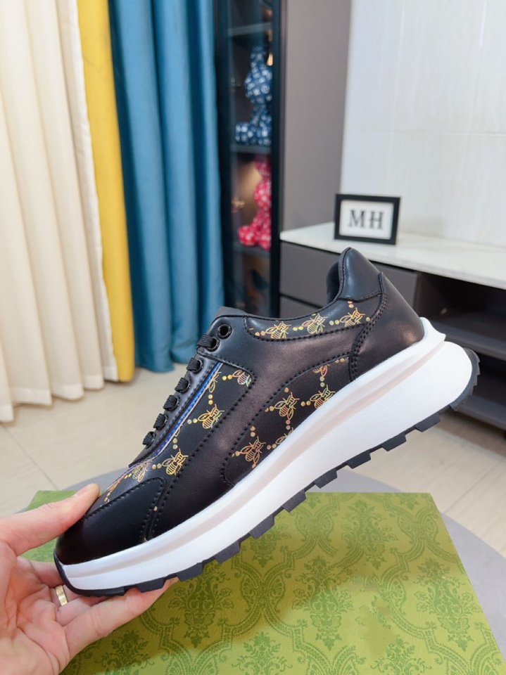 GG SNEAKER BLACK WITH ON PATTERN