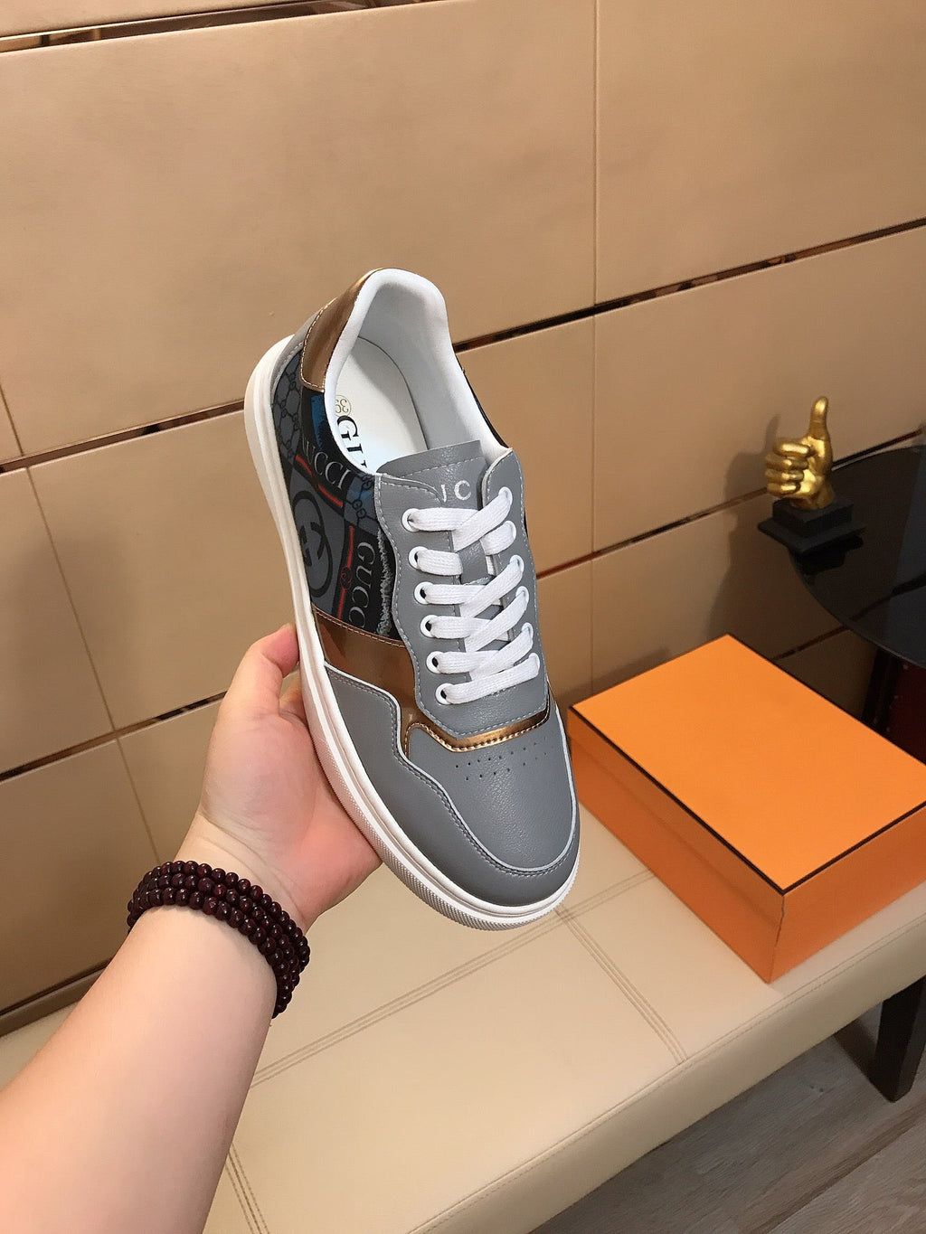 GG SCREENER GREY SNEAKERS