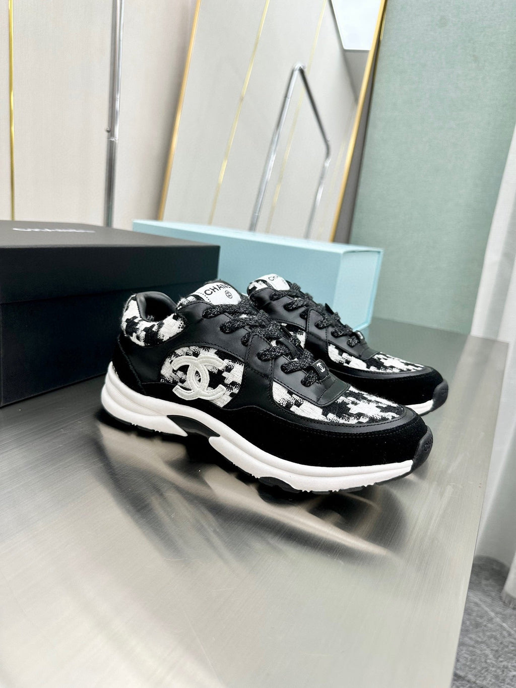 CC TRAINERS TWEED  BLACK WHITE CALFSKIN