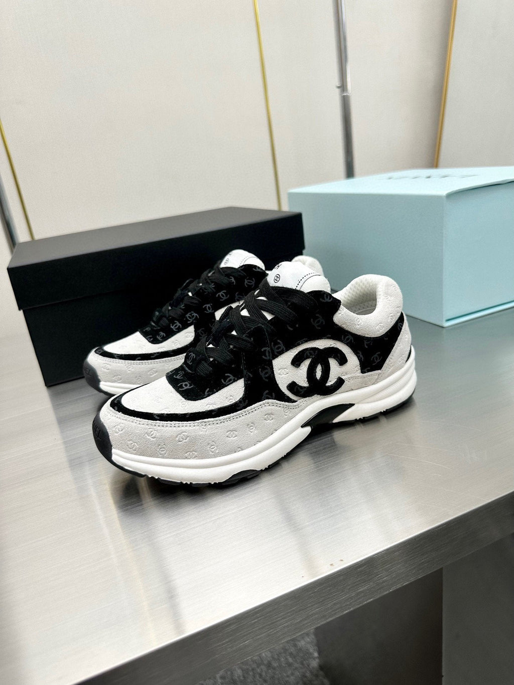 CC SNEAKER TRAINER BLACK WHITE