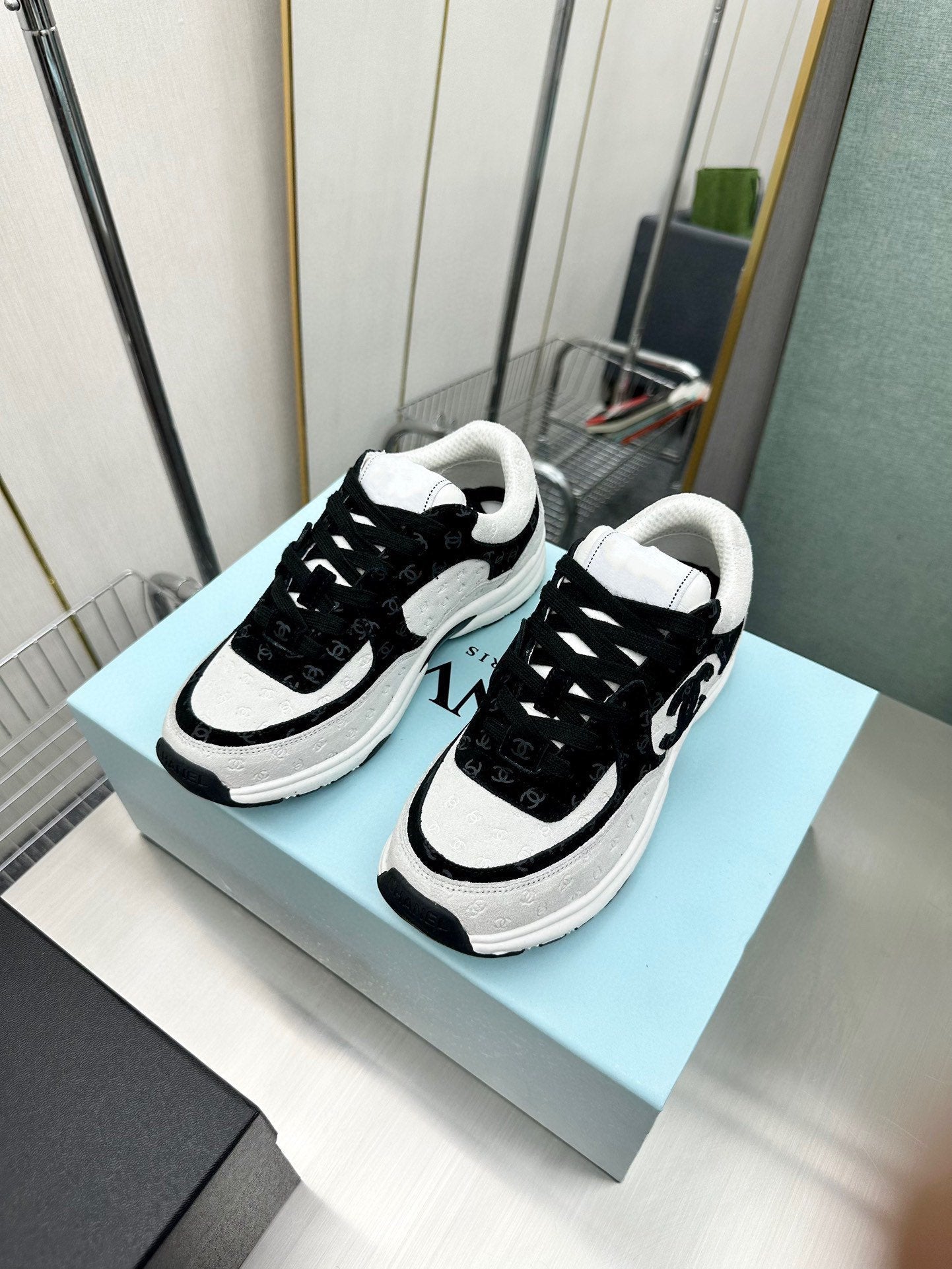 CC SNEAKER TRAINER BLACK WHITE