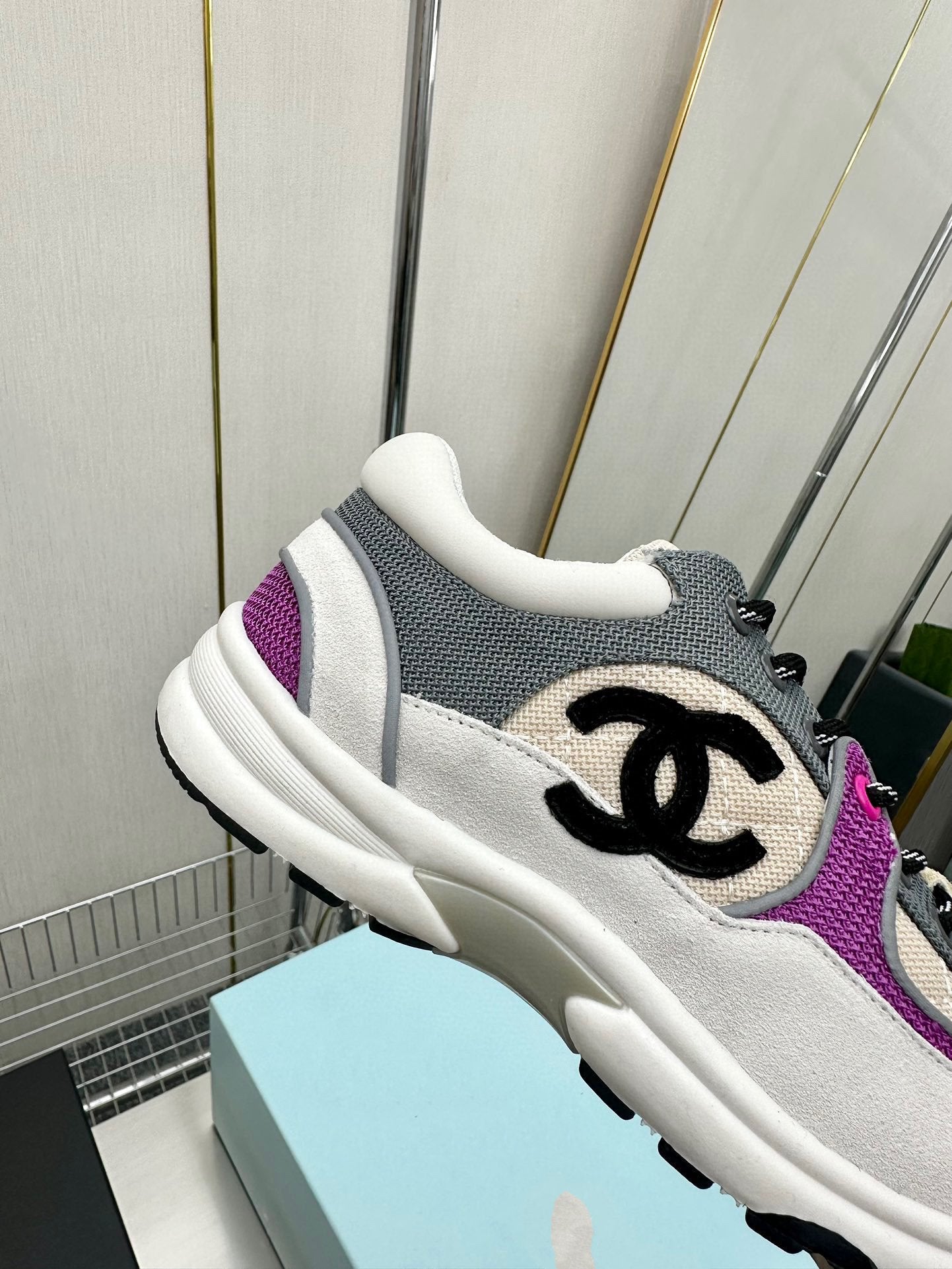 CC LOW TOP TRAINER  SNEAKERS