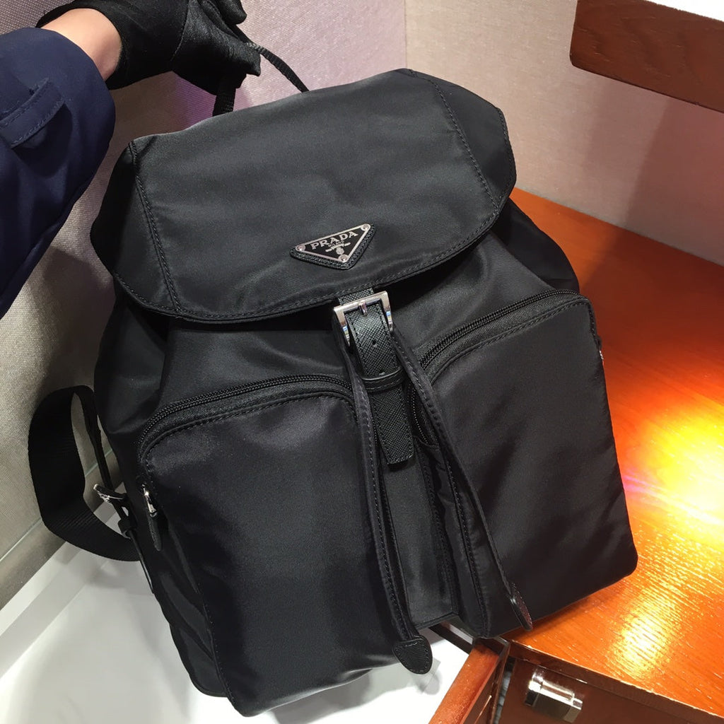 PRADA 26S BACKPACK 32 IN BLACK RE-NYLON