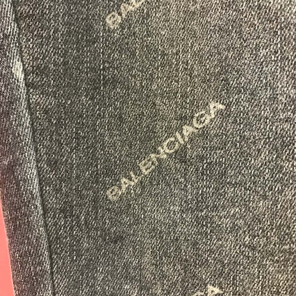 BALENCIAGA 26S STRAIGHT-LEG JEANS 250