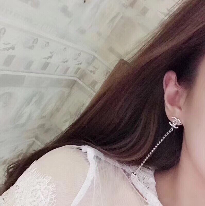 CHANEL 26S DOUBLE C LOGO PAVE CRYSTAL LONG DROP CHAIN EARRINGS IN SILVER METAL 633227
