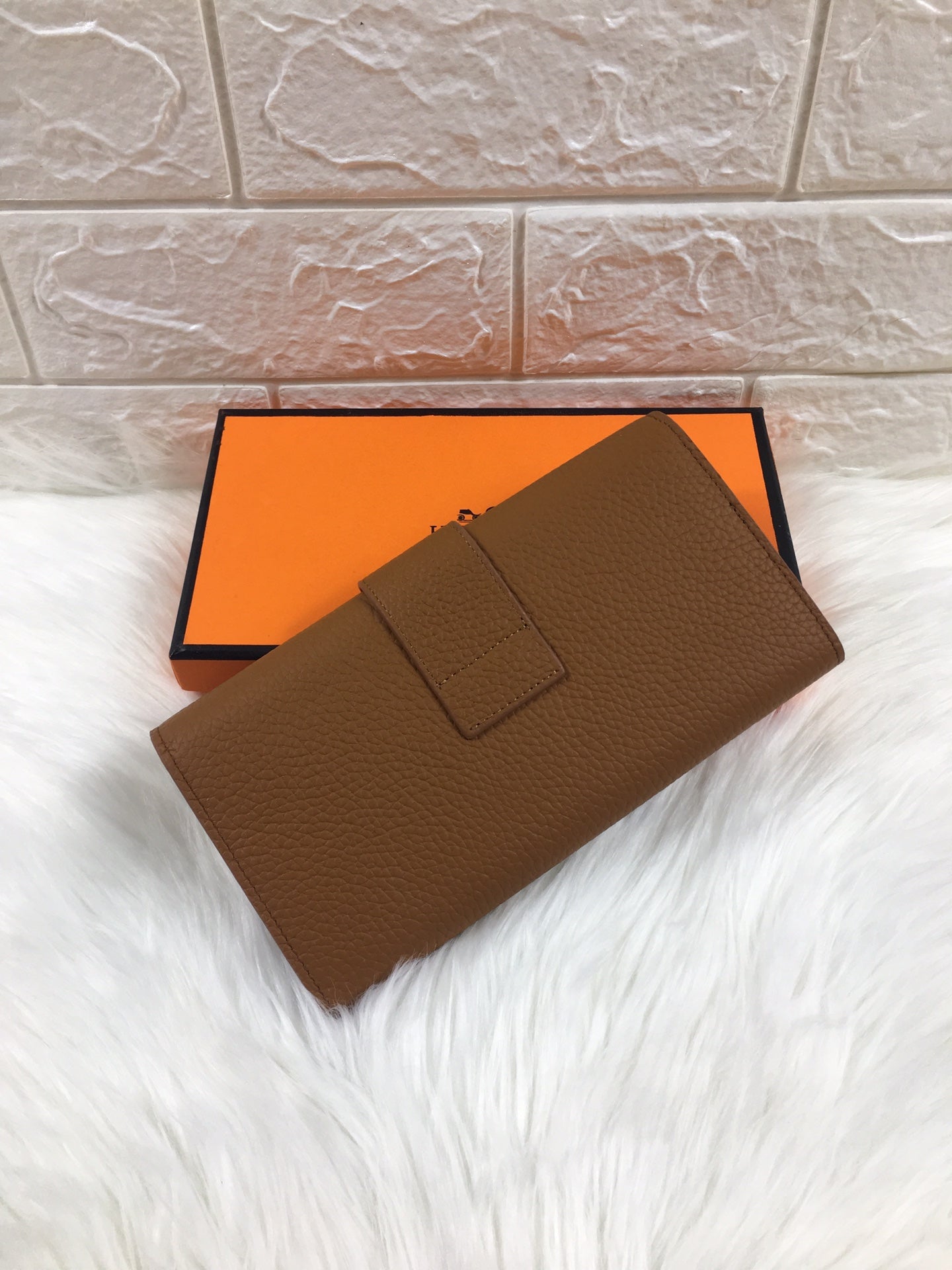 HM SNAP LOCK WALLET 19.5 SEPIA GRAINED CALFSKIN