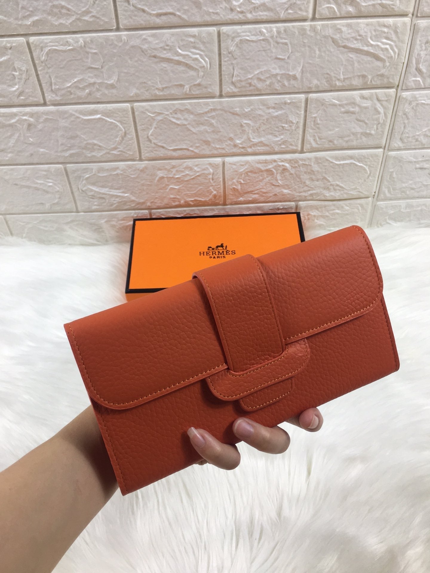 HM SNAP LOCK WALLET 19.5 ORANGE GRAINED CALFSKIN