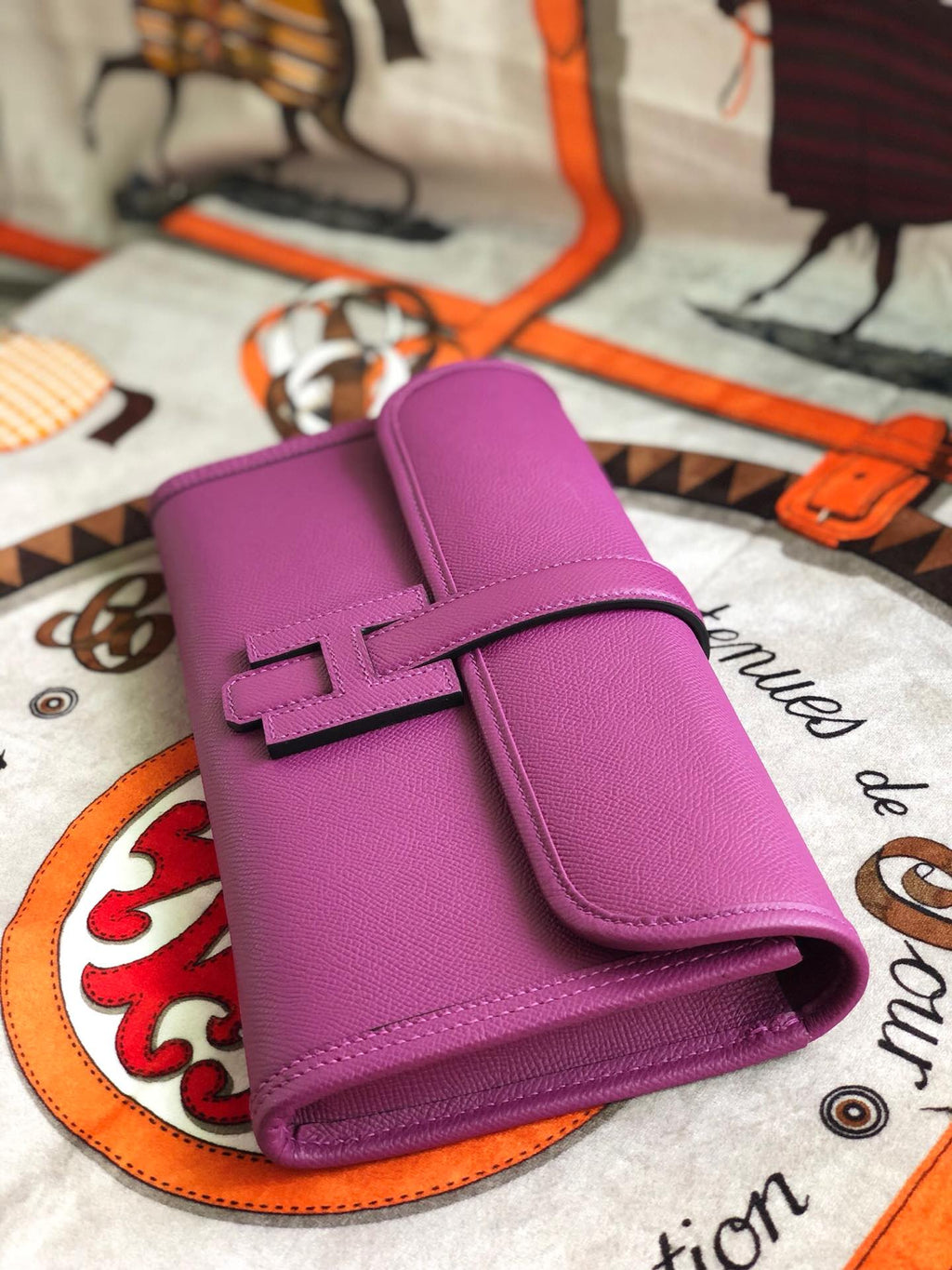 JIGE ELAN 29 CLUTCH IN MAGENTA PURPLE CALFSKIN