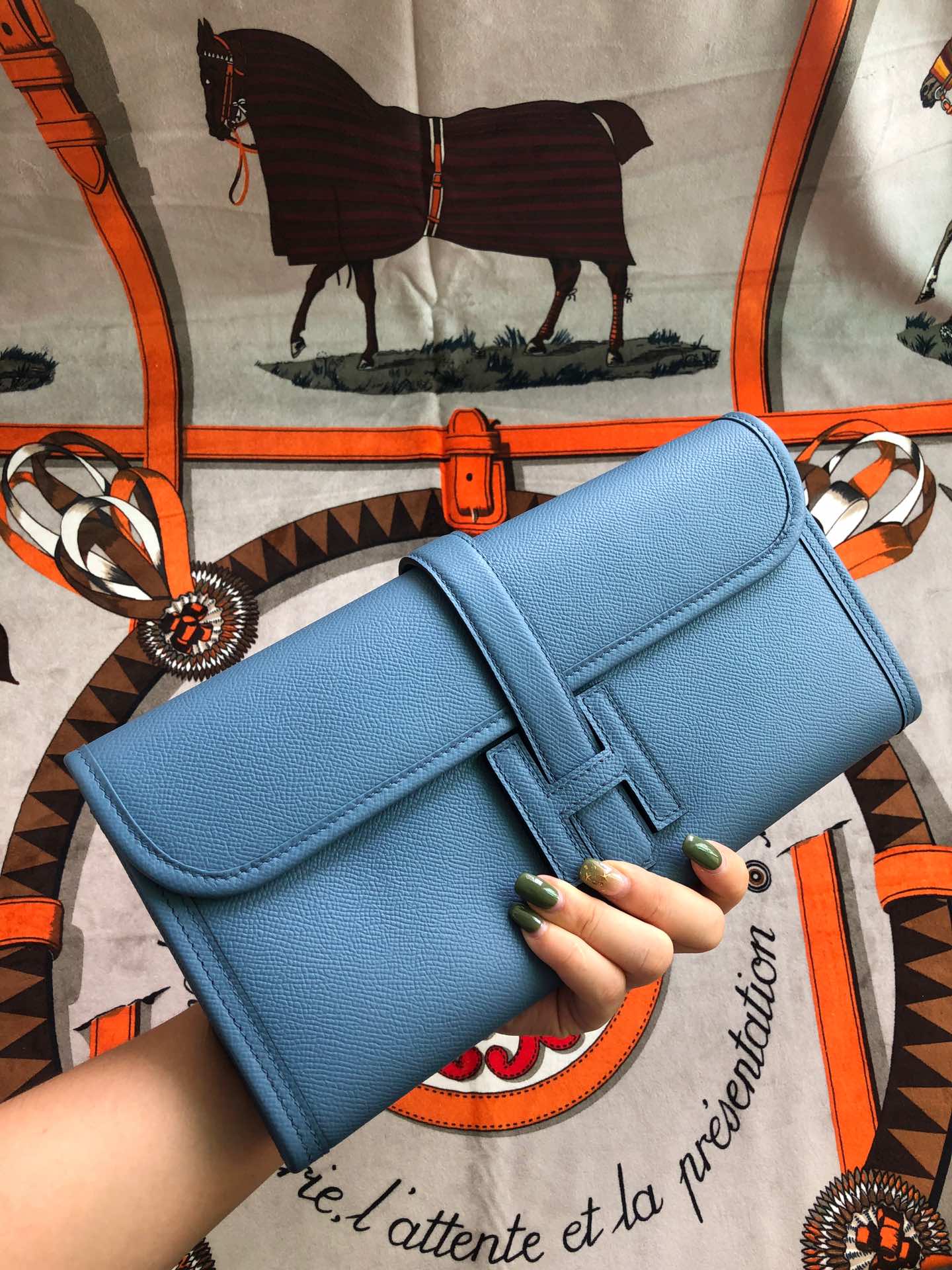JIGE ELAN 29 CLUTCH IN AZURE BLUE CALFSKIN