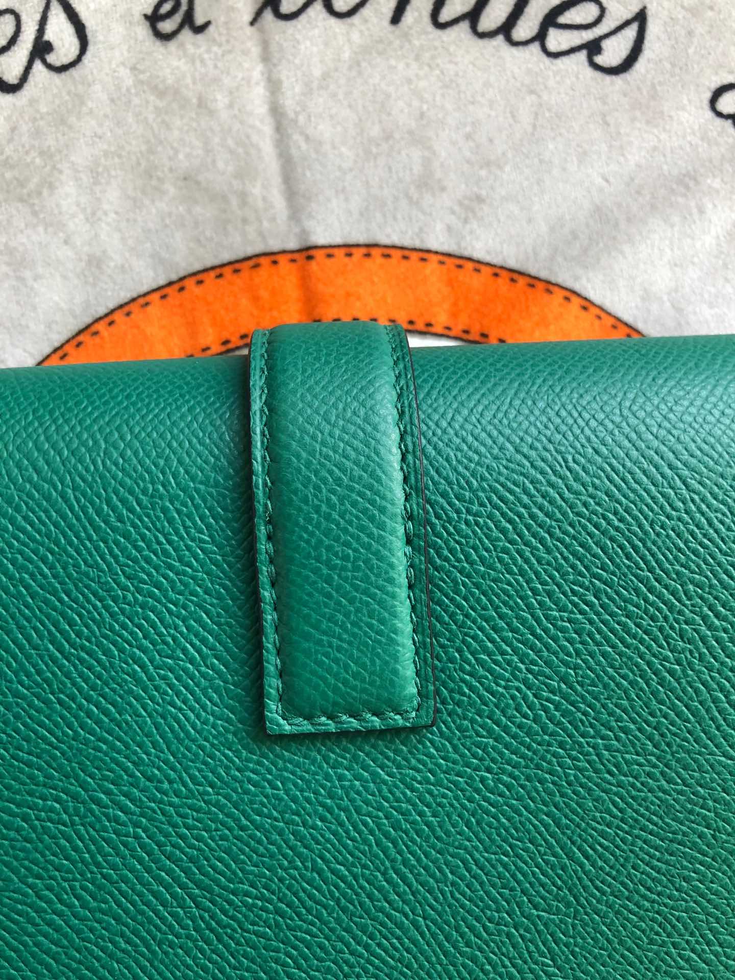 JIGE ELAN 29 CLUTCH IN TEAL GREEN CALFSKIN