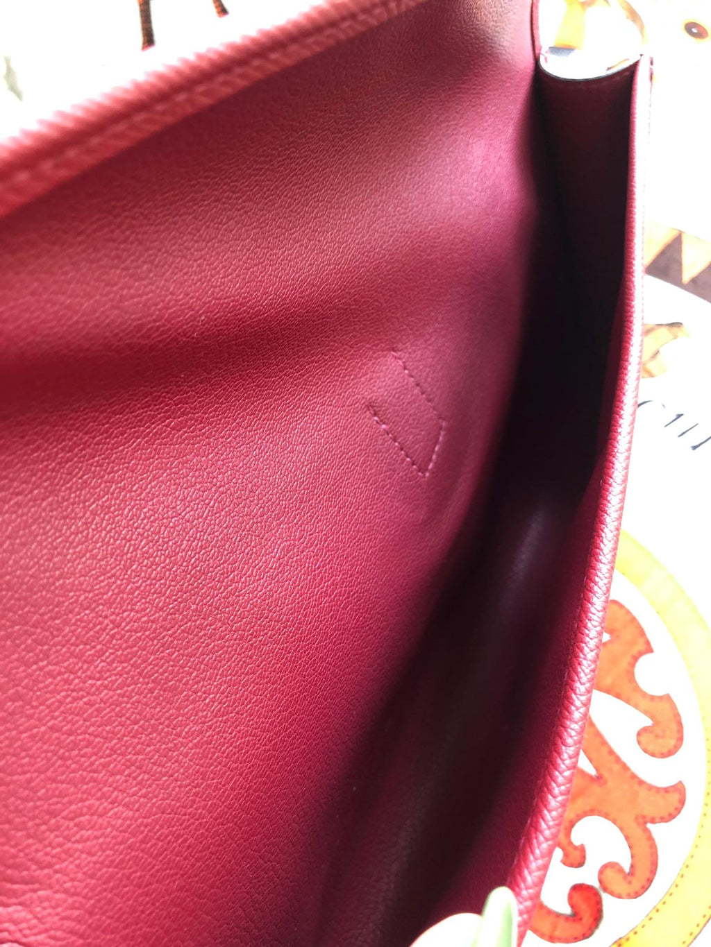 JIGE ELAN 29 CLUTCH IN BERRY RED CALFSKIN