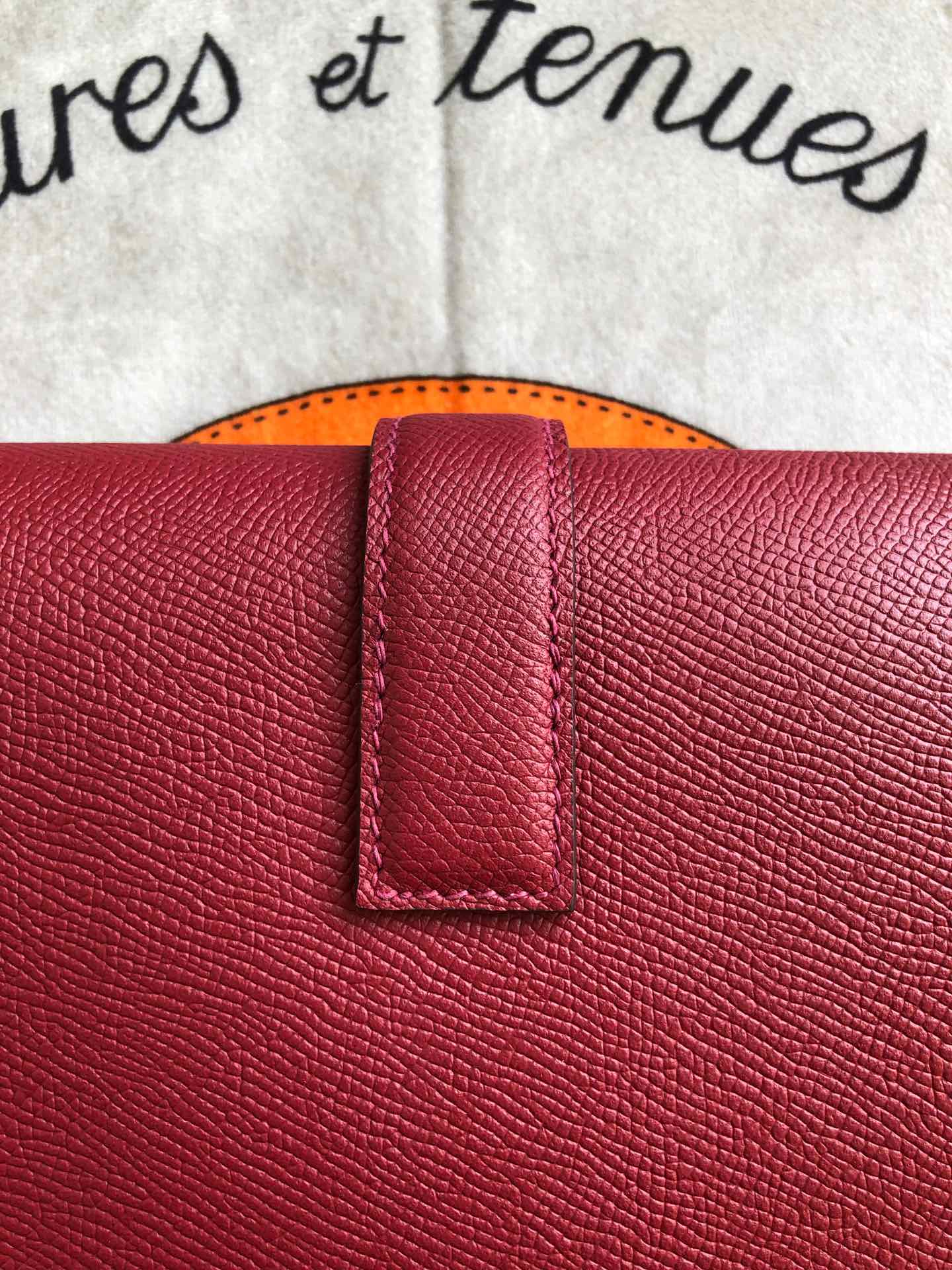 JIGE ELAN 29 CLUTCH IN BERRY RED CALFSKIN