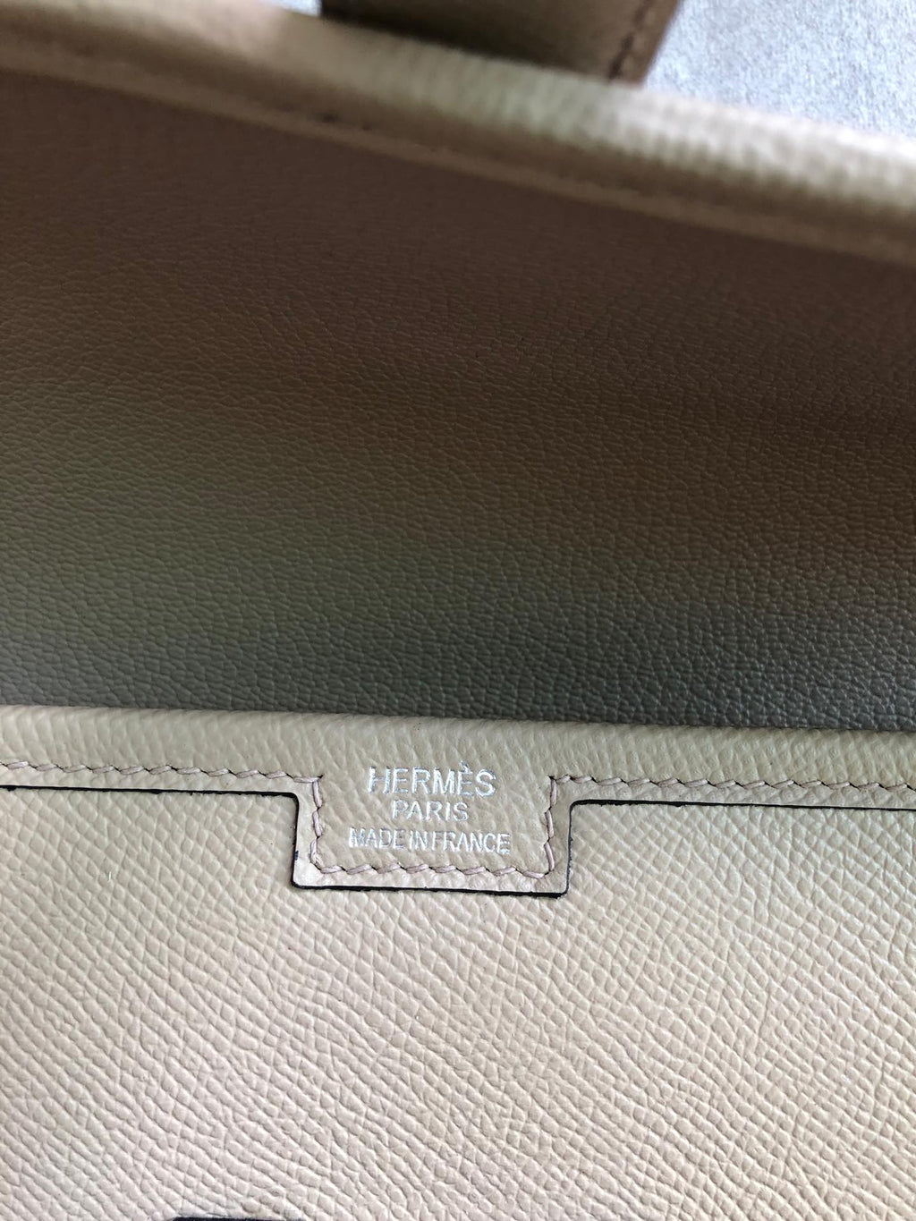 JIGE ELAN 29 CLUTCH IN ECRU TAN CALFSKIN