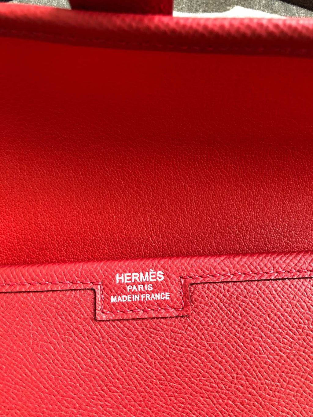 JIGE ELAN 29 CLUTCH IN CHERRY RED CALFSKIN