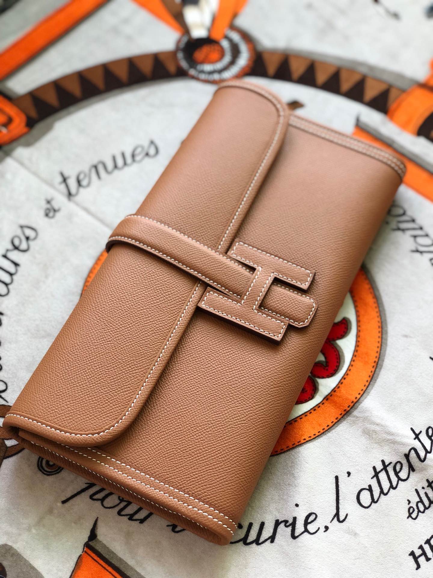 JIGE ELAN 29 CLUTCH IN BRONZE BROWN CALFSKIN