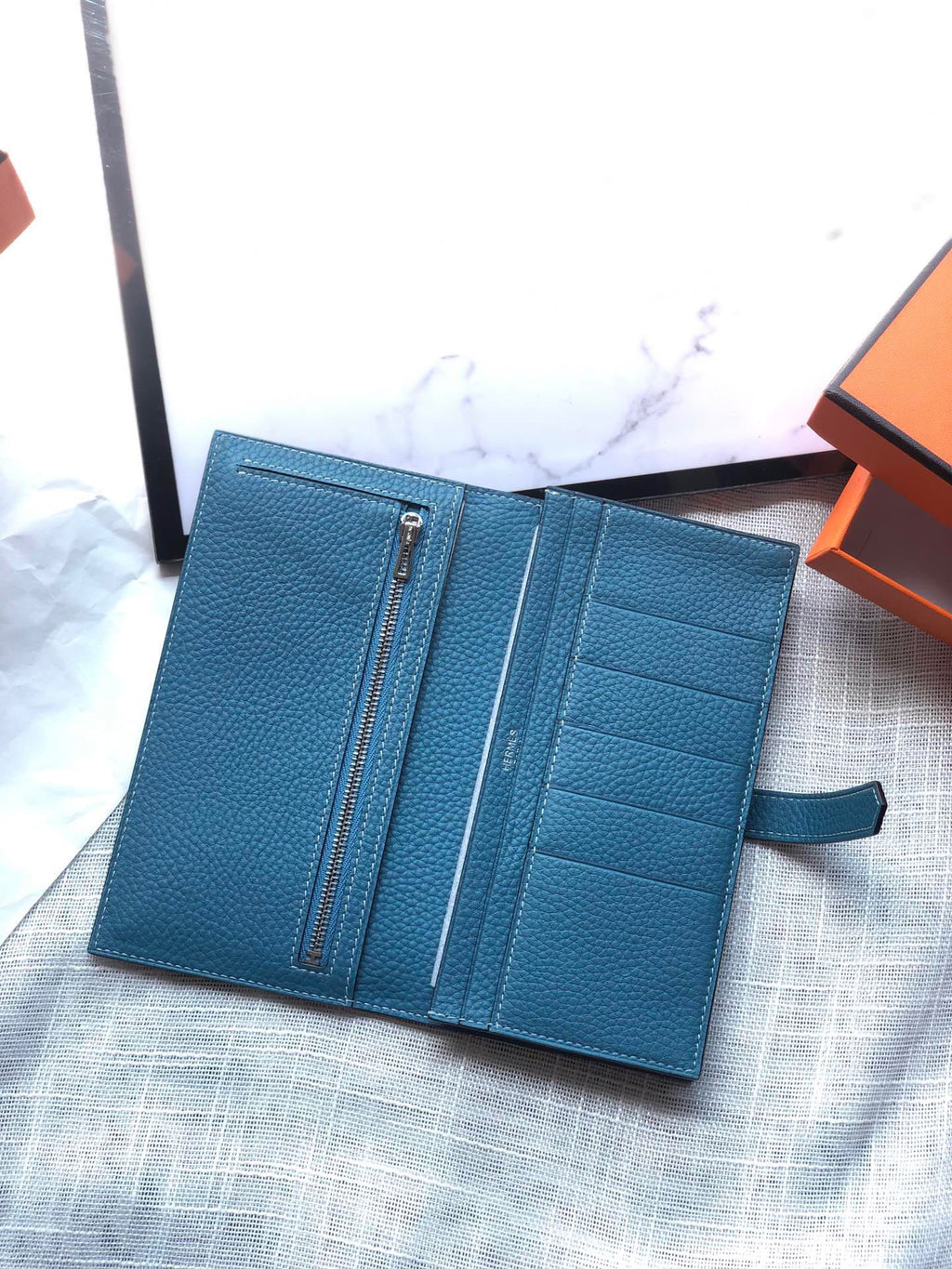 BEARN LONG 17 WALLET IN CLASSIC BLUE EPSOM LEATHER