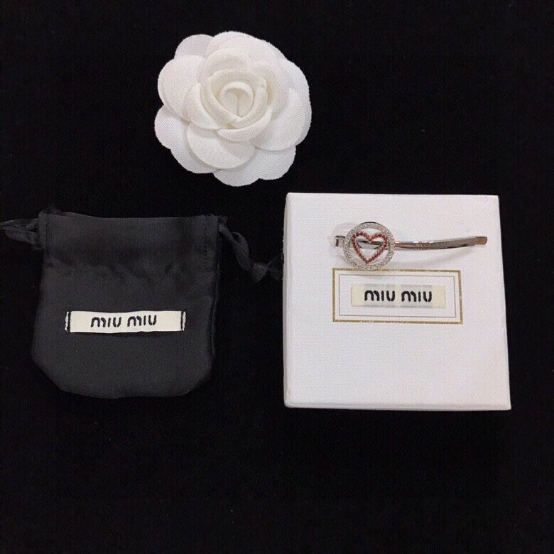 MIUMIU 26S CRYSTAL HEART LOGO HAIR CLIP IN SILVER TONE METAL 617641