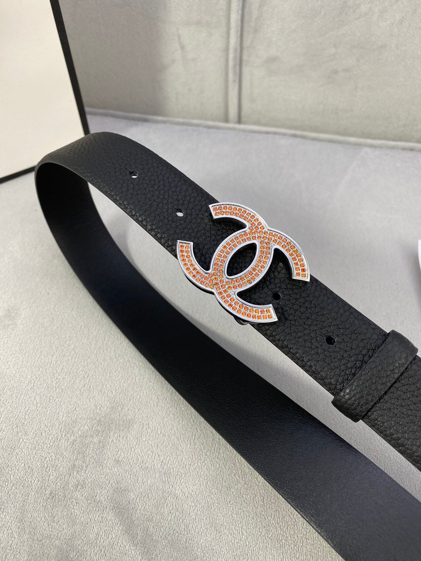 CC 26S BELT 30 MM IN BLACK CALFSKIN STONE EMBELLISHED SILVER TONE 661126