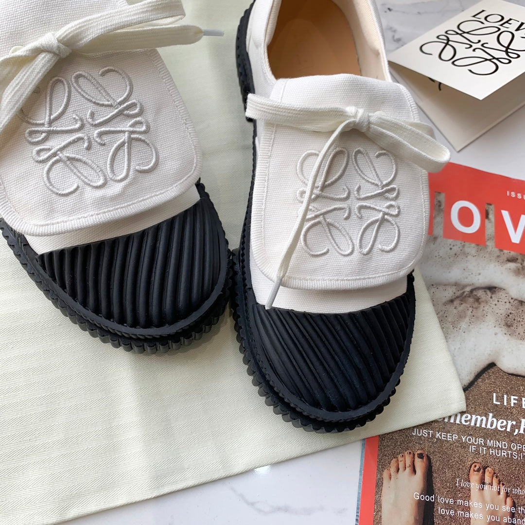 LOEWE 26S ANAGRAM FLAP SNEAKERS IN WHITE CANVAS