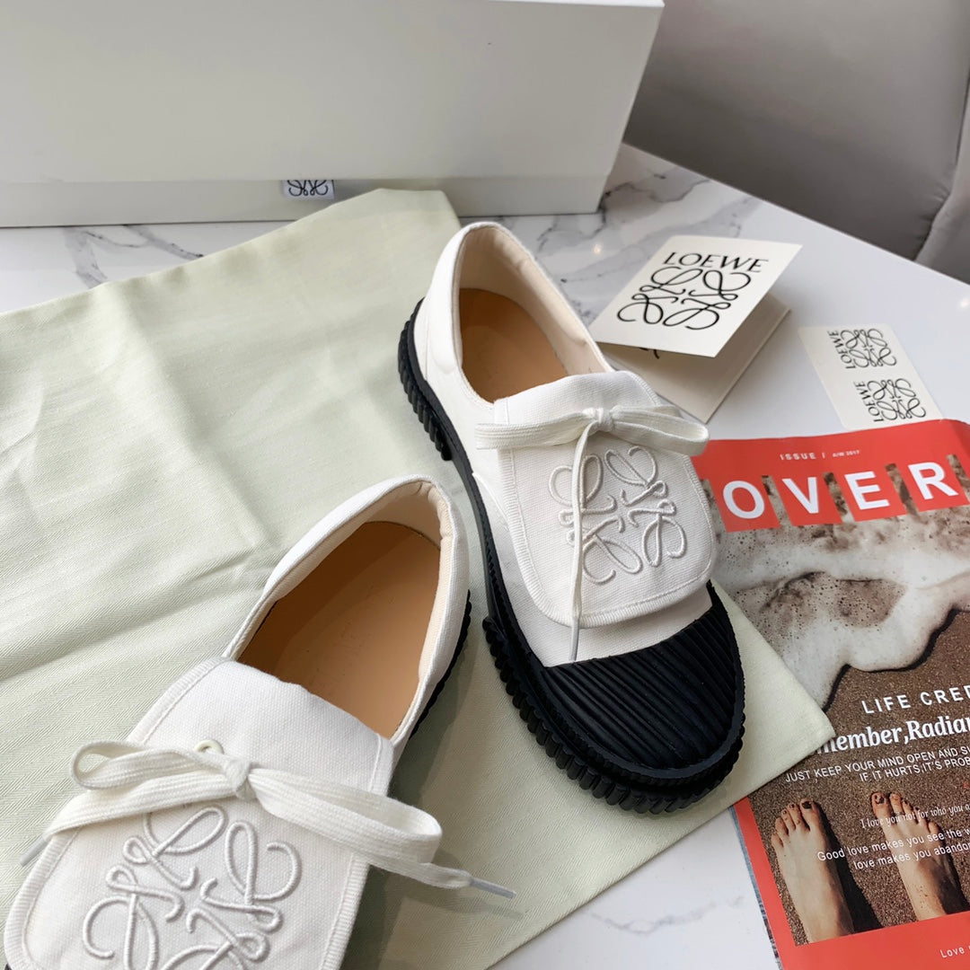LOEWE 26S ANAGRAM FLAP SNEAKERS IN WHITE CANVAS