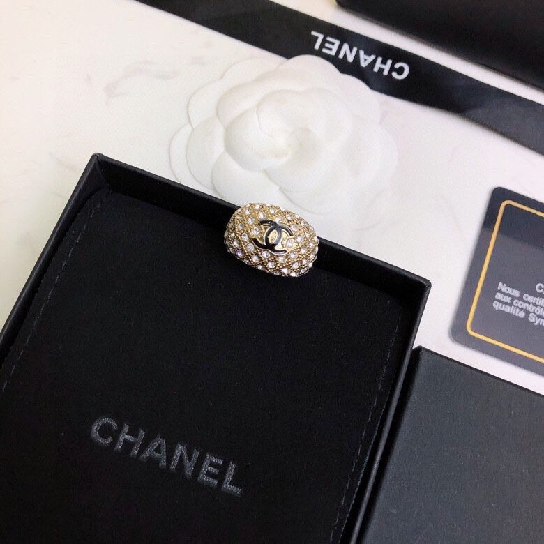 CHANEL 26S DOUBLE C LOGO FULL PAVE CRYSTAL DOME RING IN GOLD METAL 633217