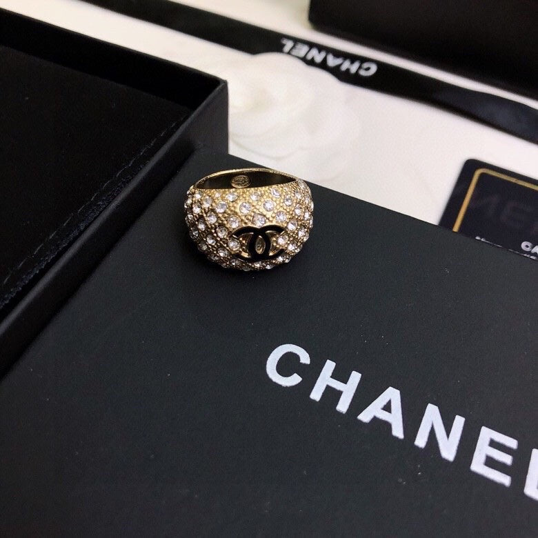 CHANEL 26S DOUBLE C LOGO FULL PAVE CRYSTAL DOME RING IN GOLD METAL 633217