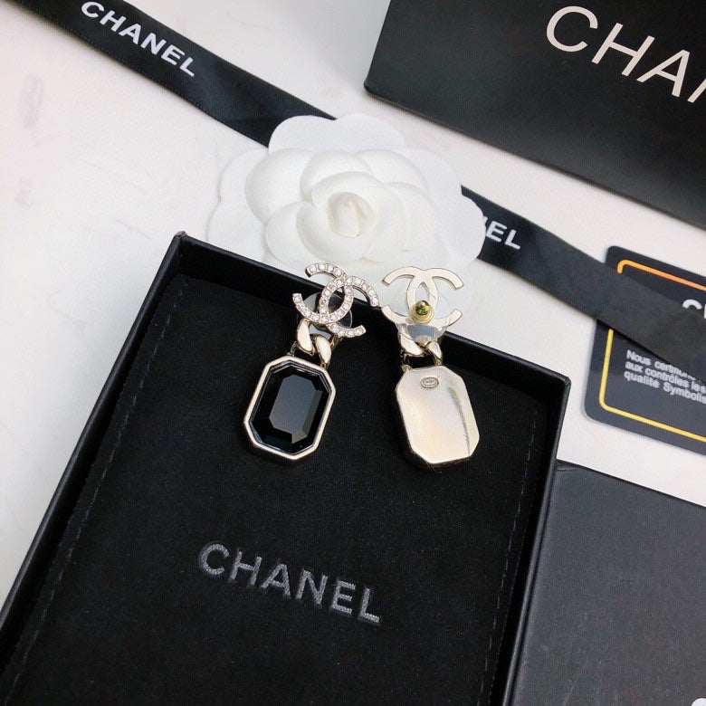 CHANEL 26S DOUBLE C LOGO CRYSTAL OCTAGON BLACK STONE DROP EARRINGS IN GOLD METAL 631087