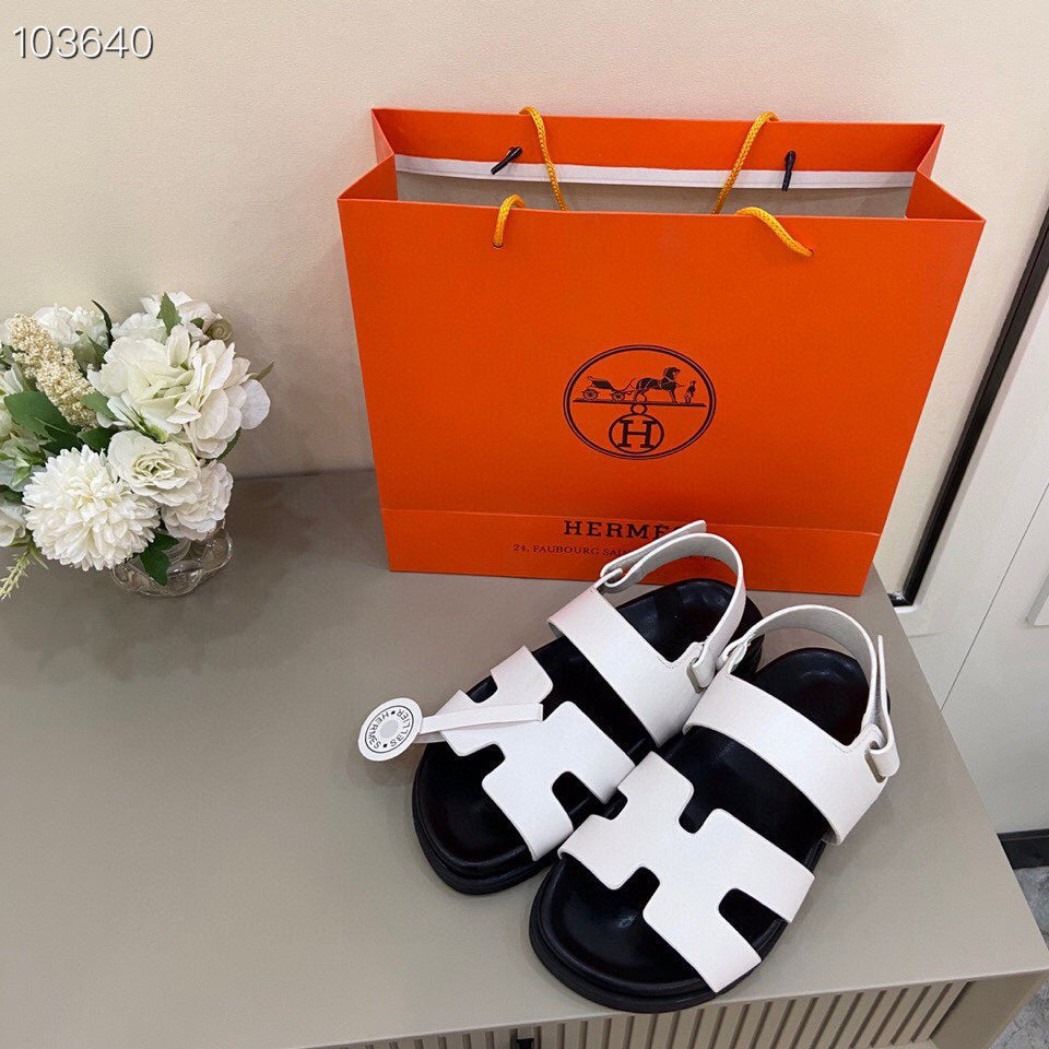 HM GENIUS SANDAL BLACK AND WHITE CALFSKIN