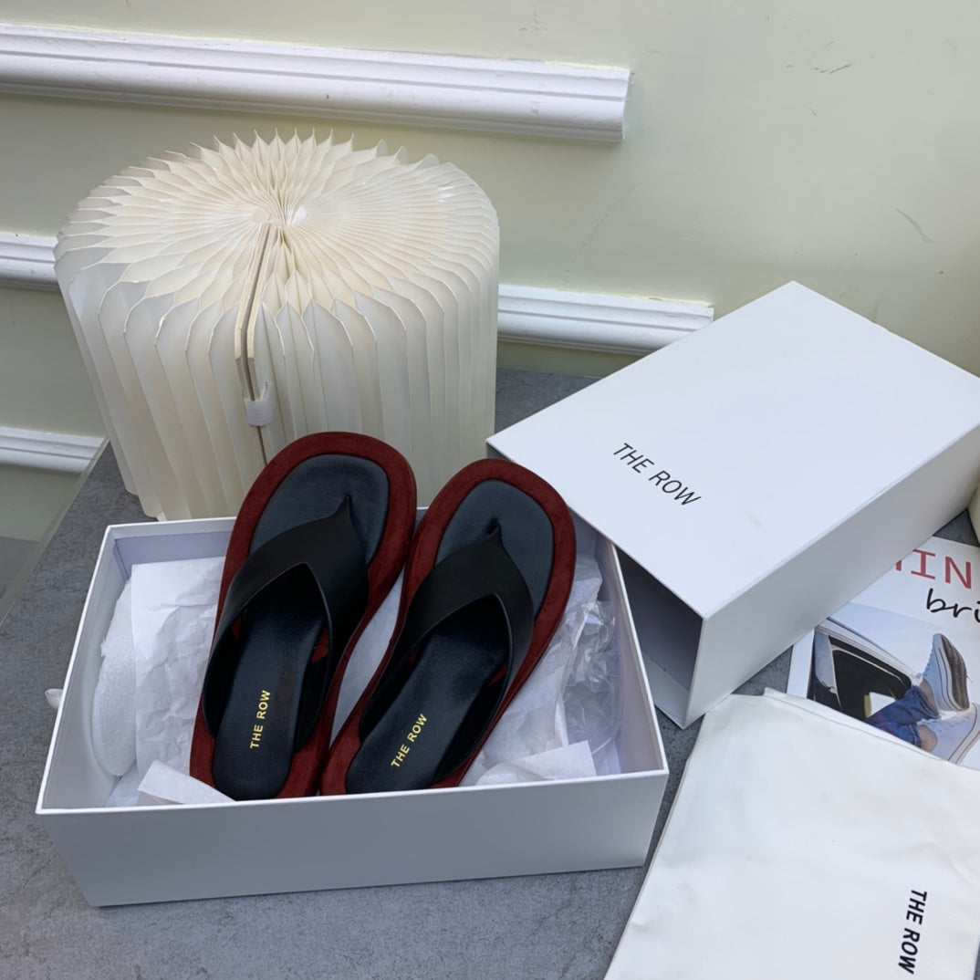 THE ROW 26S GINZA THONG SANDALS IN BLACK CALFSKIN AND BURGUNDY RED SUEDE