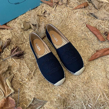 PRADA 26S ESPADRILLE FLATS IN BLACK CANVAS EMBROIDERED LOGO