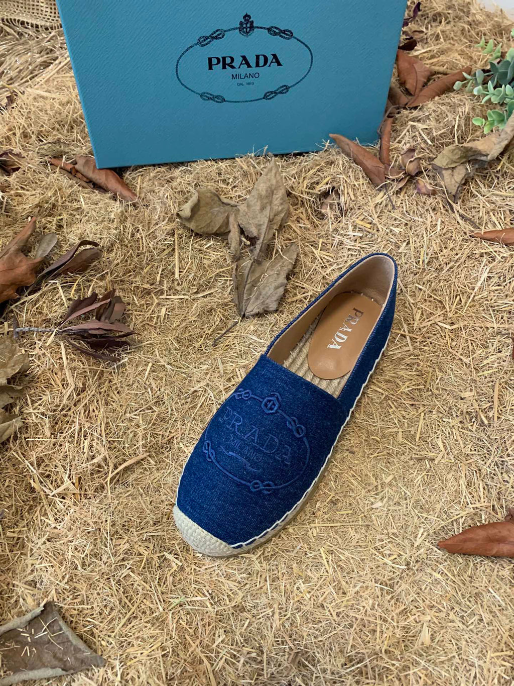 PRADA 26S ESPADRILLE FLATS IN BLUE DENIM EMBROIDERED LOGO