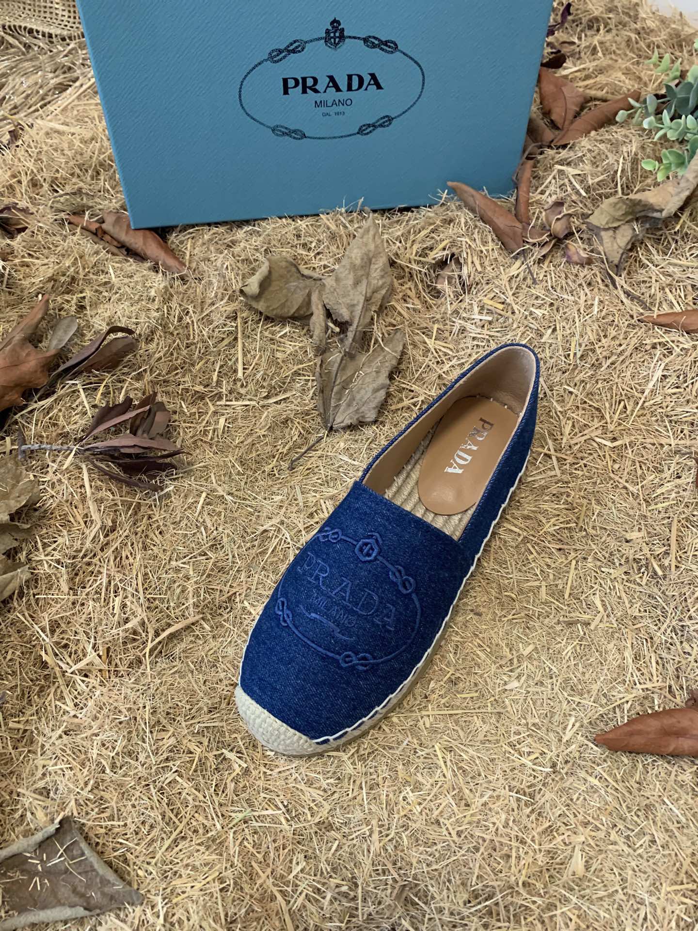 PRADA 26S ESPADRILLE FLATS IN BLUE DENIM EMBROIDERED LOGO