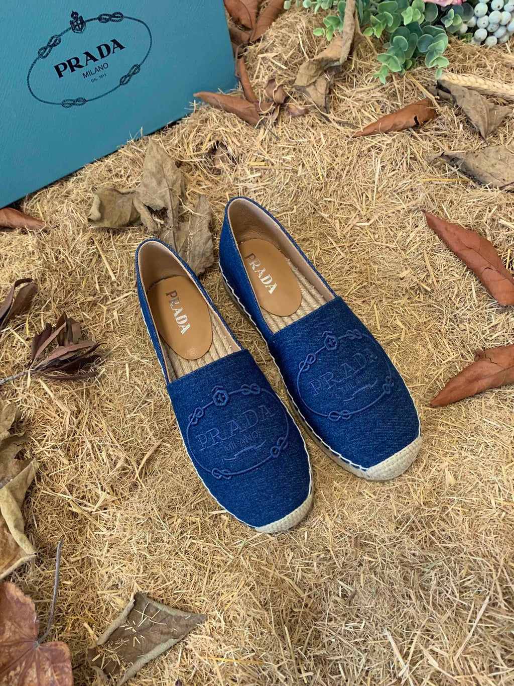 PRADA 26S ESPADRILLE FLATS IN BLUE DENIM EMBROIDERED LOGO