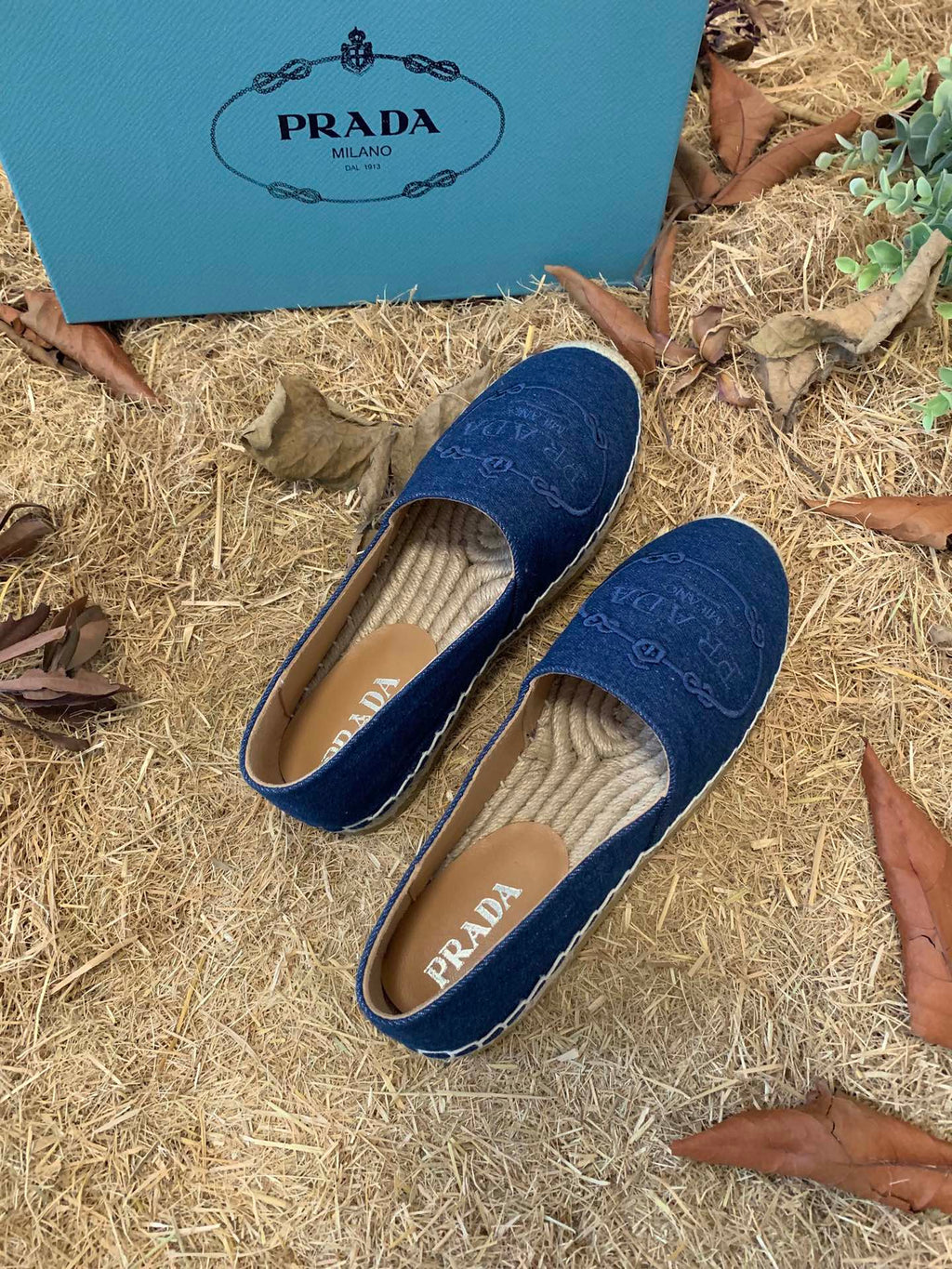PRADA 26S ESPADRILLE FLATS IN BLUE DENIM EMBROIDERED LOGO