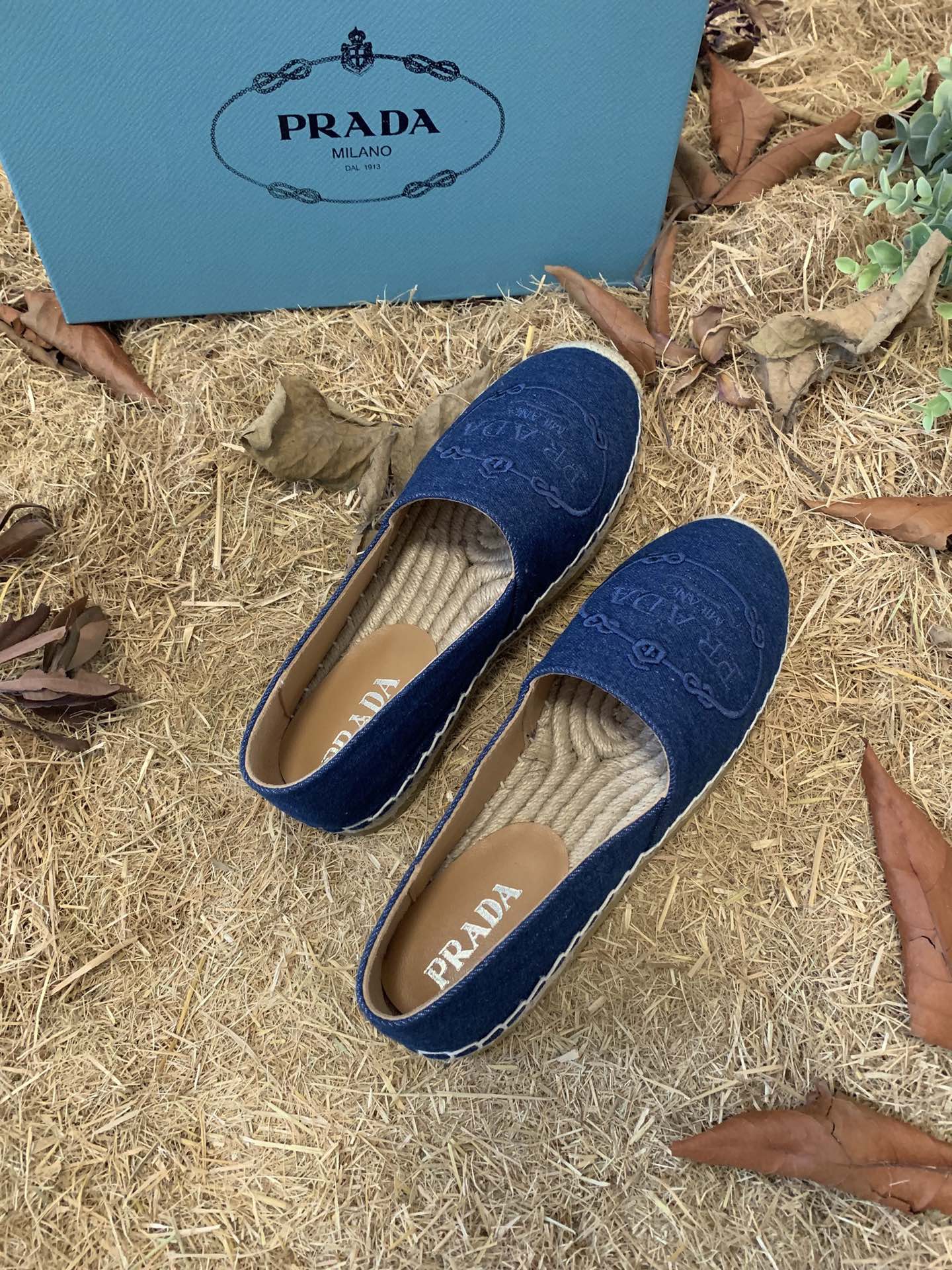 PRADA 26S ESPADRILLE FLATS IN BLUE DENIM EMBROIDERED LOGO