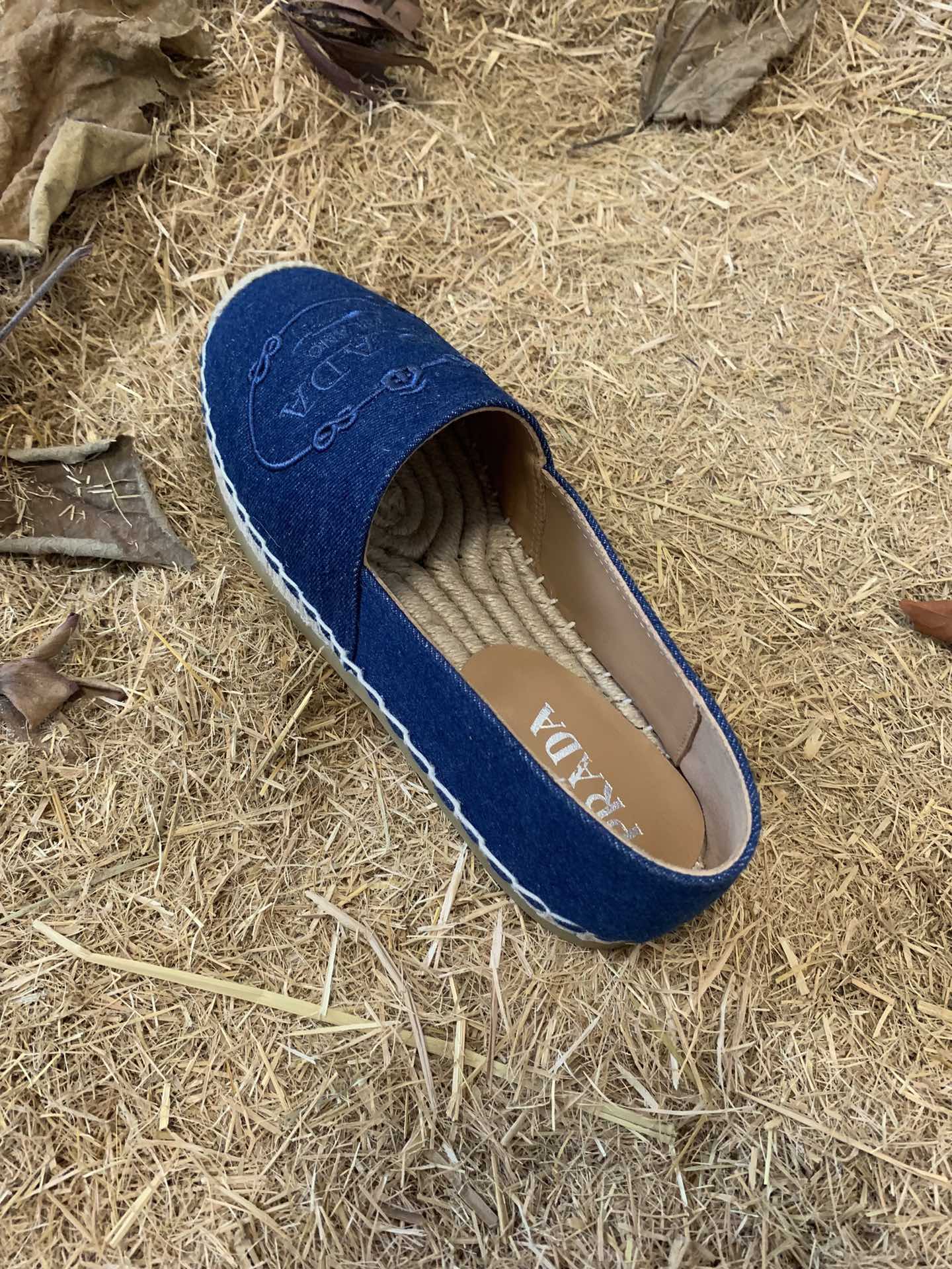 PRADA 26S ESPADRILLE FLATS IN BLUE DENIM EMBROIDERED LOGO