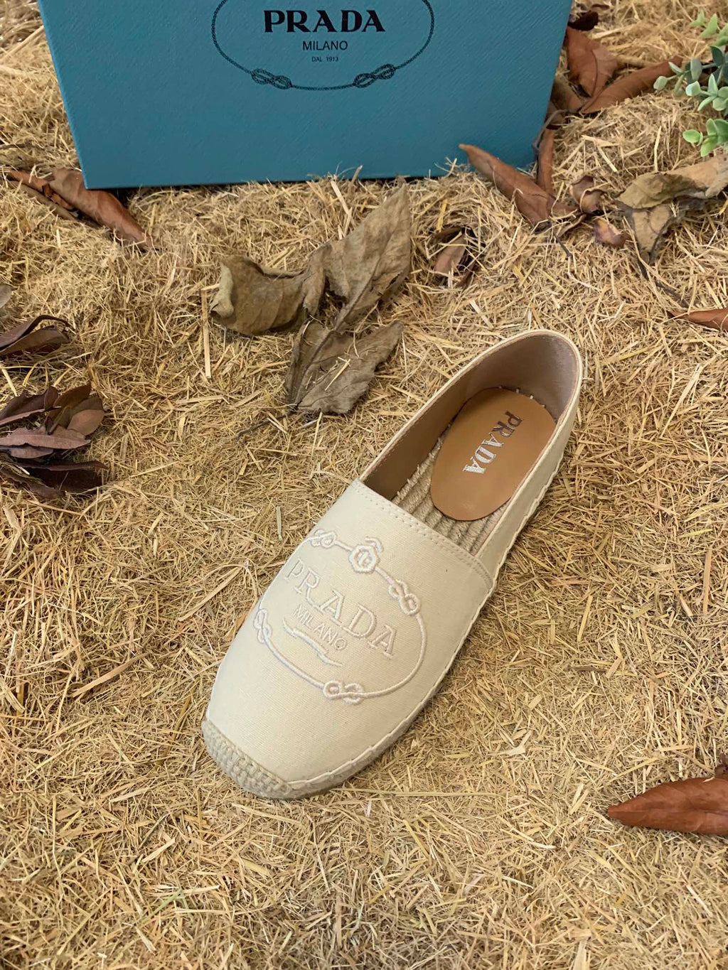 PRADA 26S ESPADRILLE FLATS IN LIGHT BEIGE CANVAS EMBROIDERED LOGO