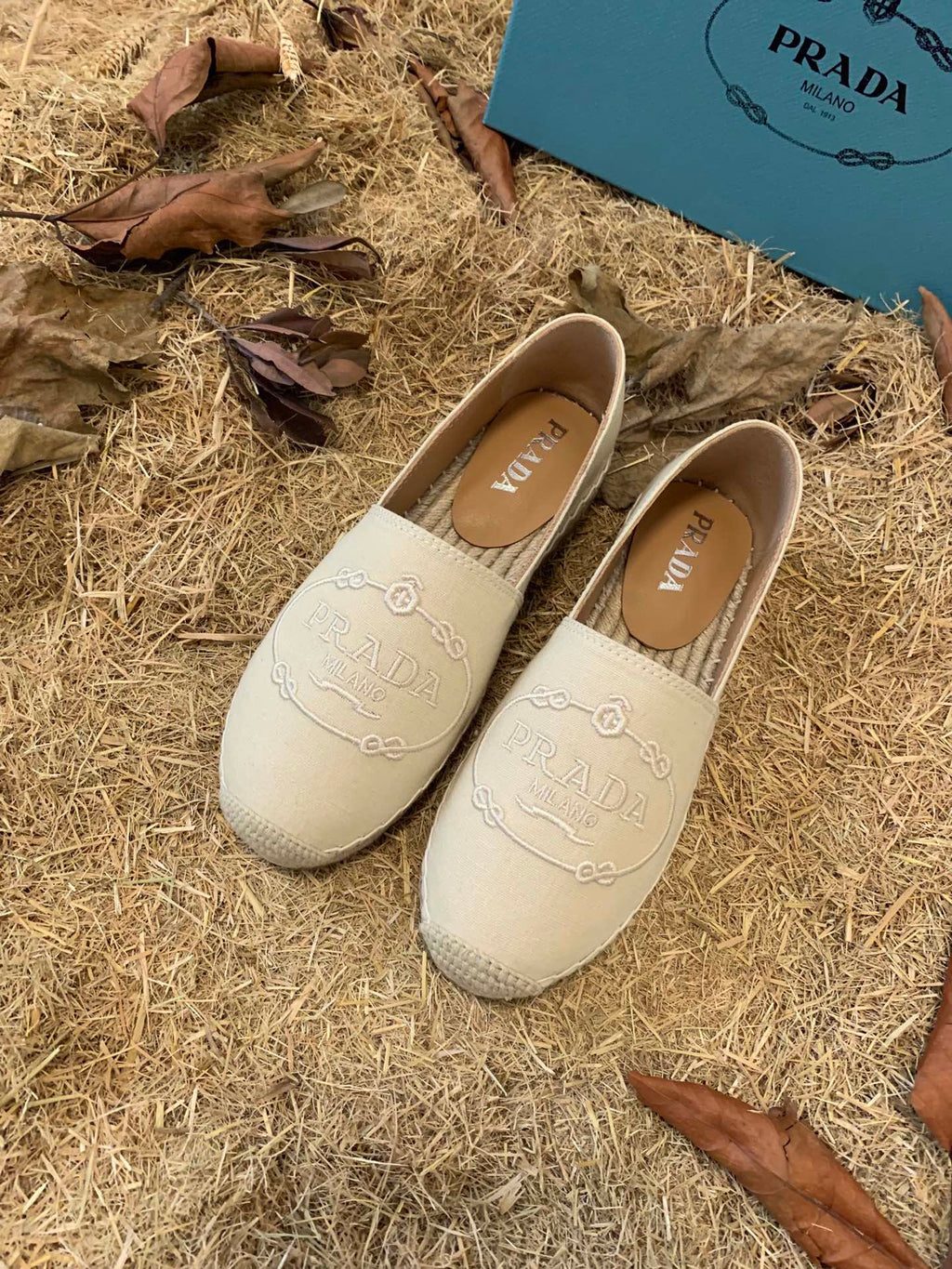 PRADA 26S ESPADRILLE FLATS IN LIGHT BEIGE CANVAS EMBROIDERED LOGO