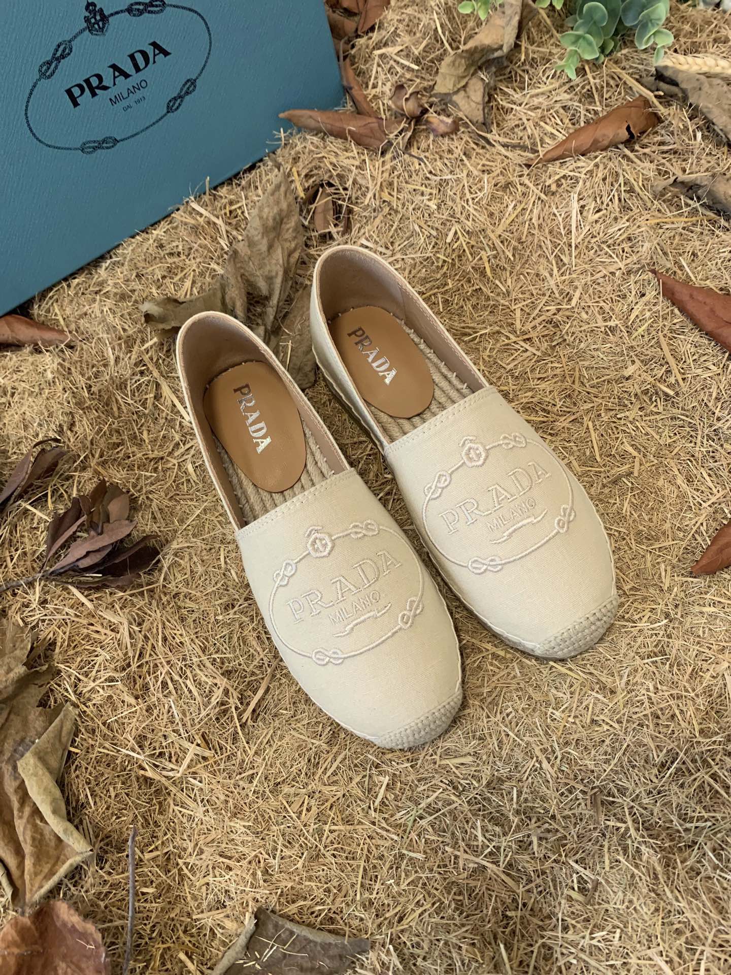 PRADA 26S ESPADRILLE FLATS IN LIGHT BEIGE CANVAS EMBROIDERED LOGO