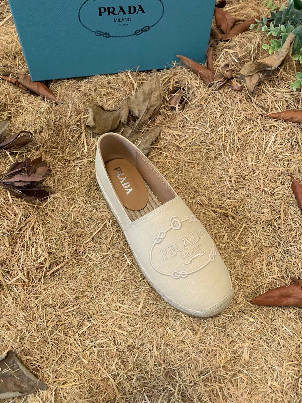 PRADA 26S ESPADRILLE FLATS IN LIGHT BEIGE CANVAS EMBROIDERED LOGO