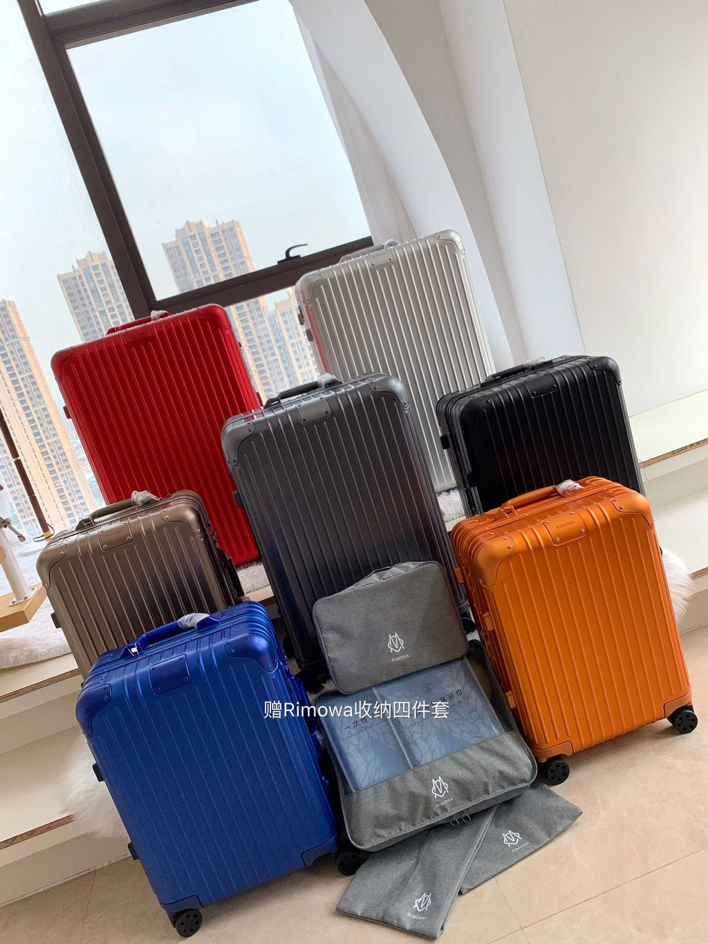 RIMOWA LUGGAGE IN SILVER 859642