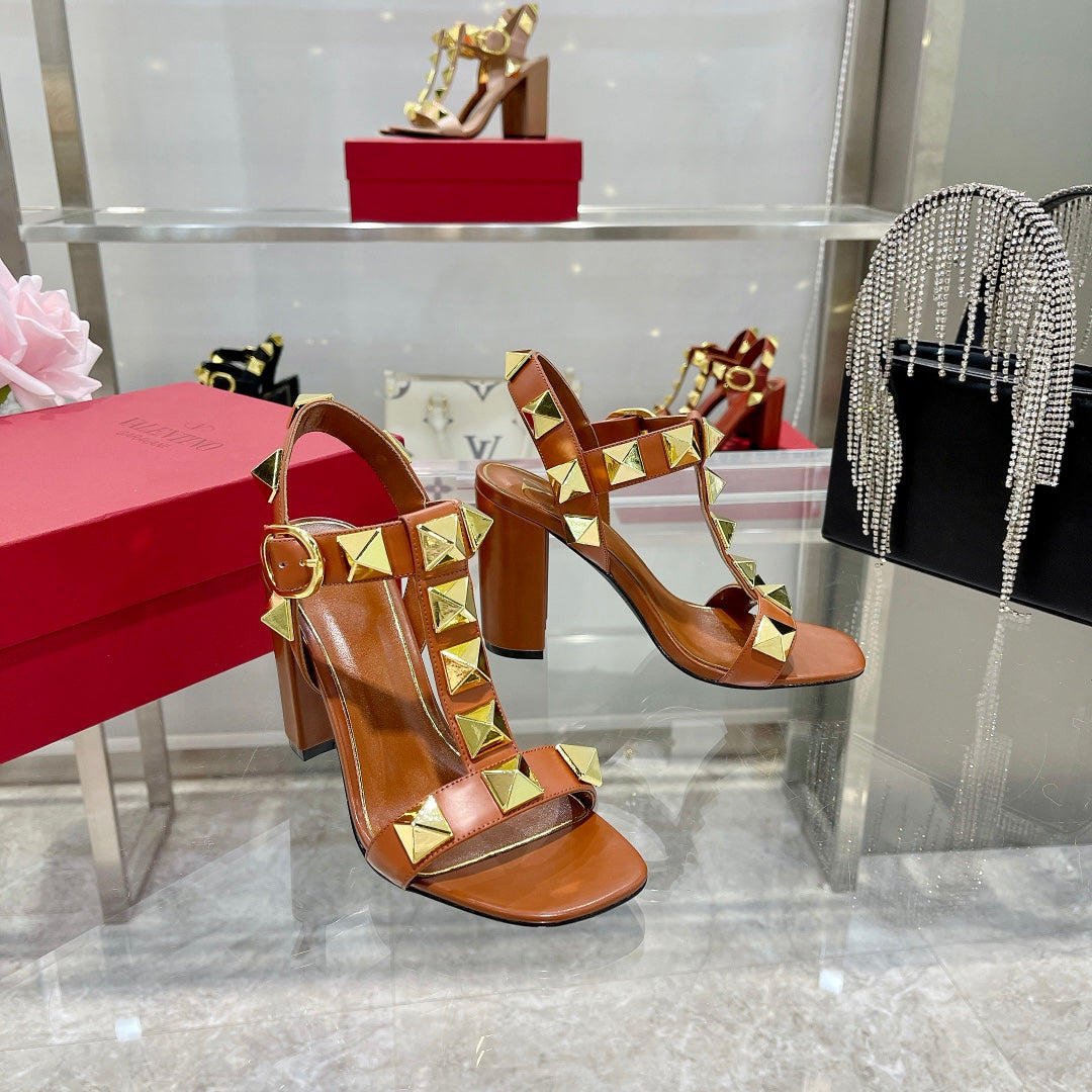 VALENTINO GARAVANI ROCKSTUD 95MM SANDALS IN BROWN CALFSKIN