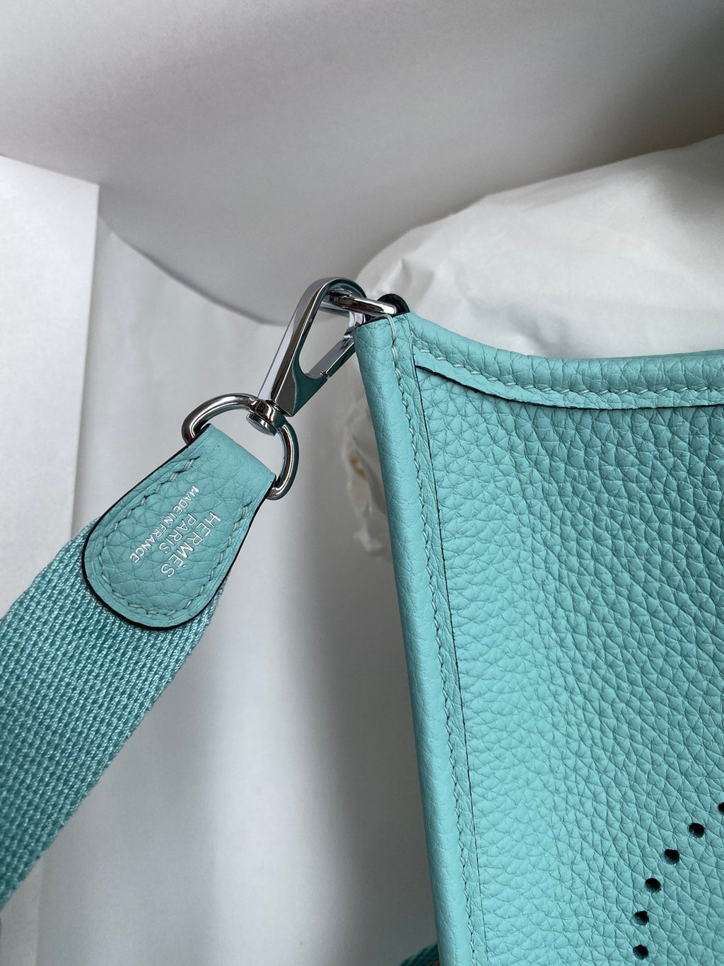 HM 25S EVELYNE 17 CM IN PASTEL BLUE COWHIDE AND CANVAS WITH SILVER HARDWARE