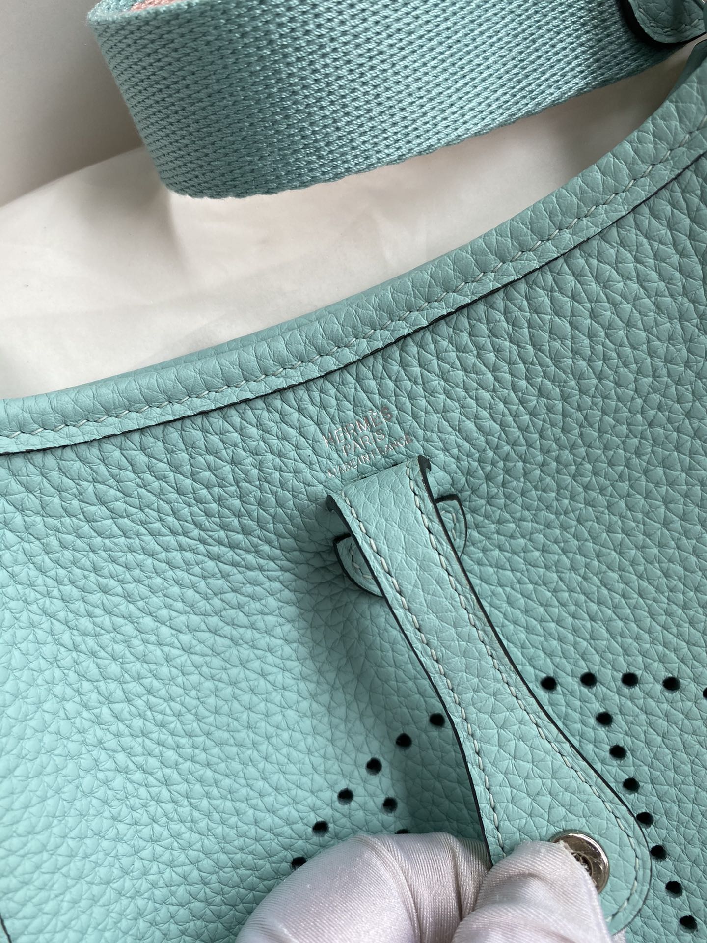 HM 25S EVELYNE 17 CM IN PASTEL BLUE COWHIDE AND CANVAS WITH SILVER HARDWARE