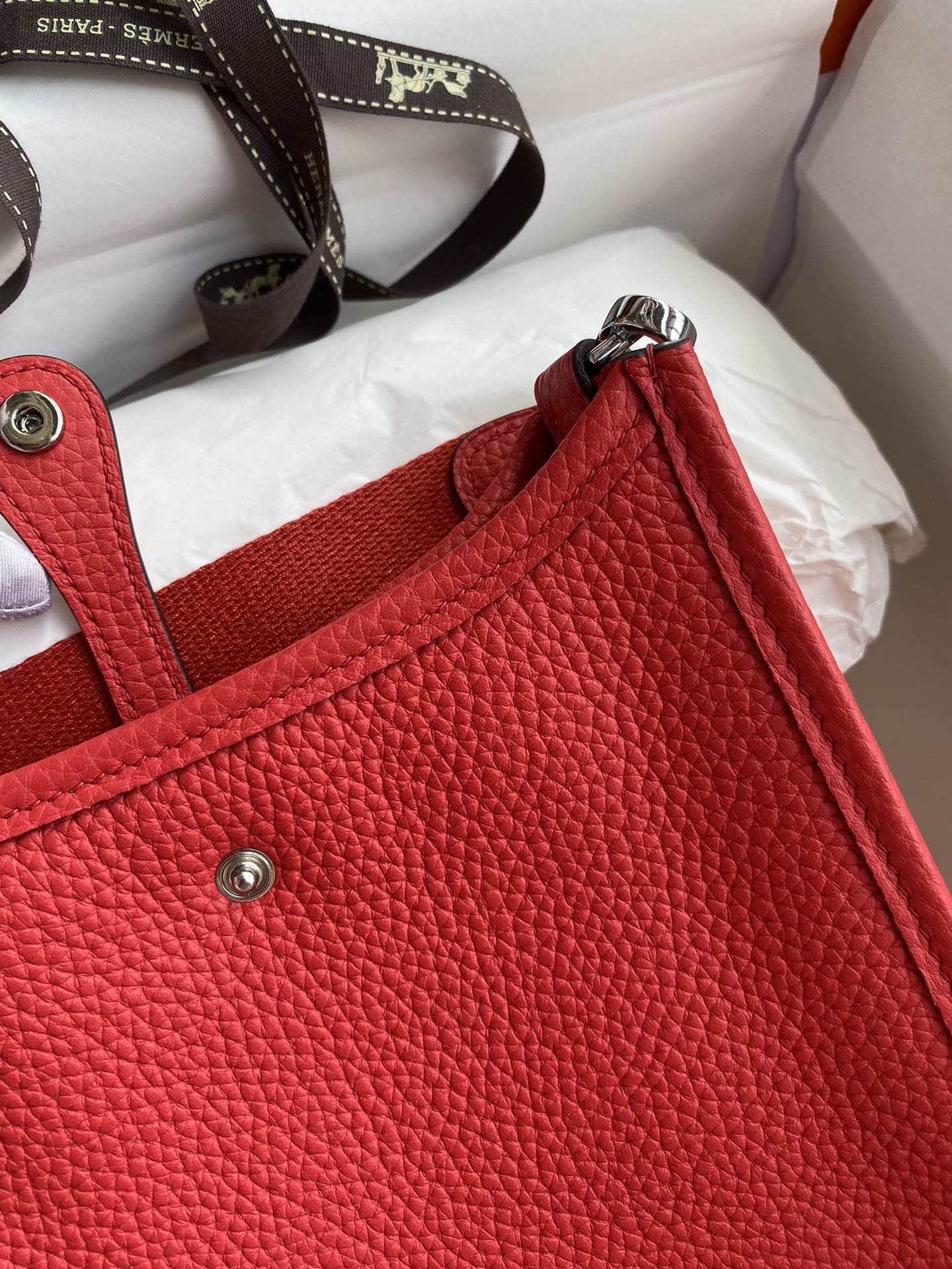 HM 25S EVELYNE 17 CM IN RED COWHIDE AND CANVAS WITH SILVER HARDWARE