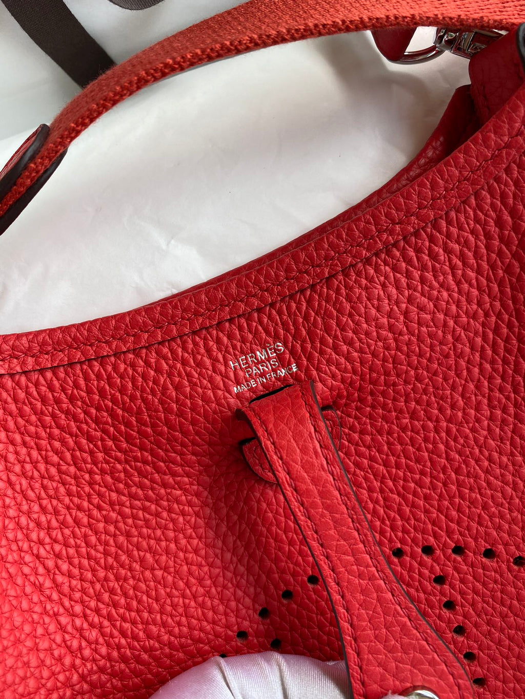 HM 25S EVELYNE 17 CM IN RED COWHIDE AND CANVAS WITH SILVER HARDWARE