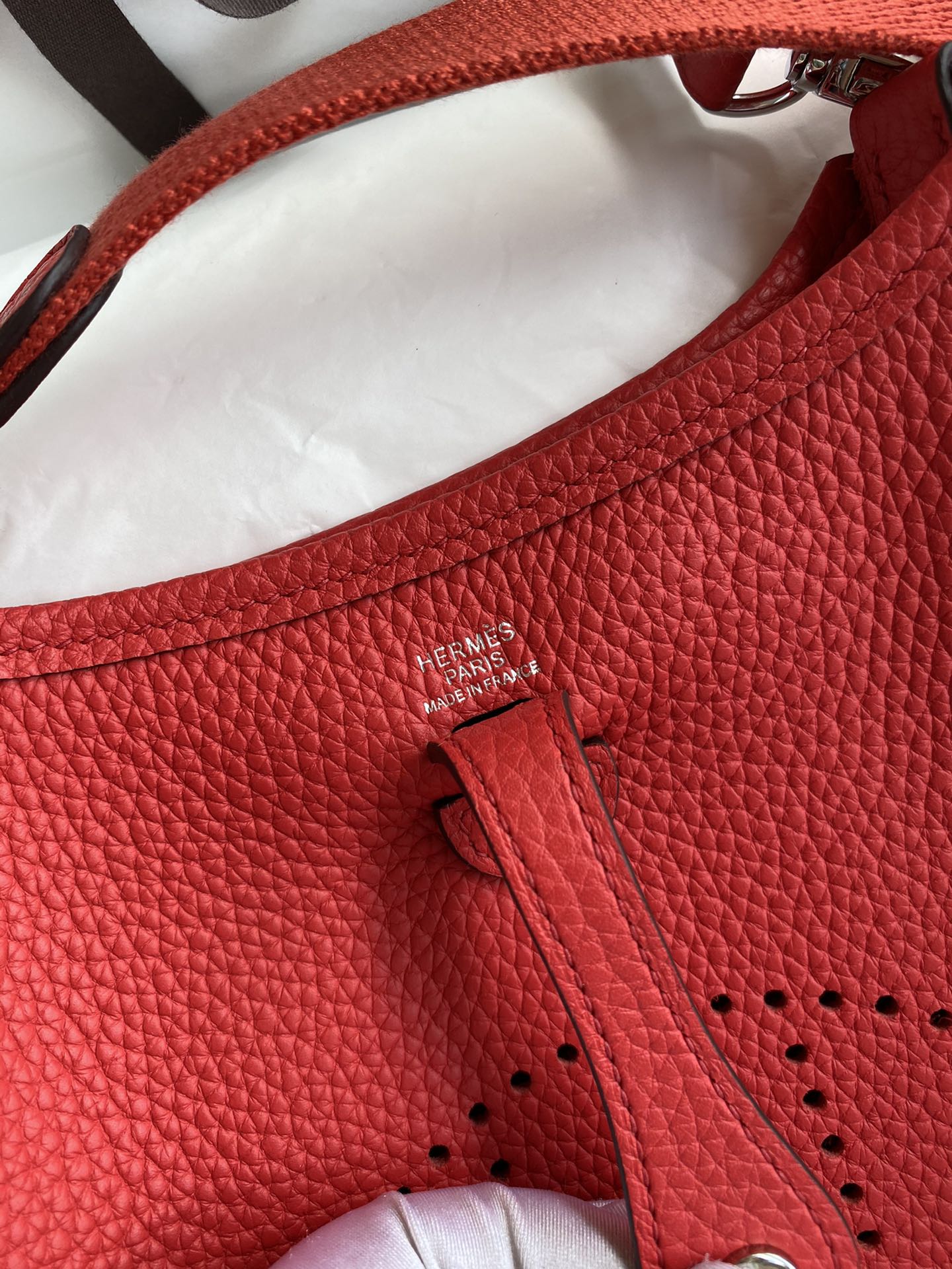 HM 25S EVELYNE 17 CM IN RED COWHIDE AND CANVAS WITH SILVER HARDWARE